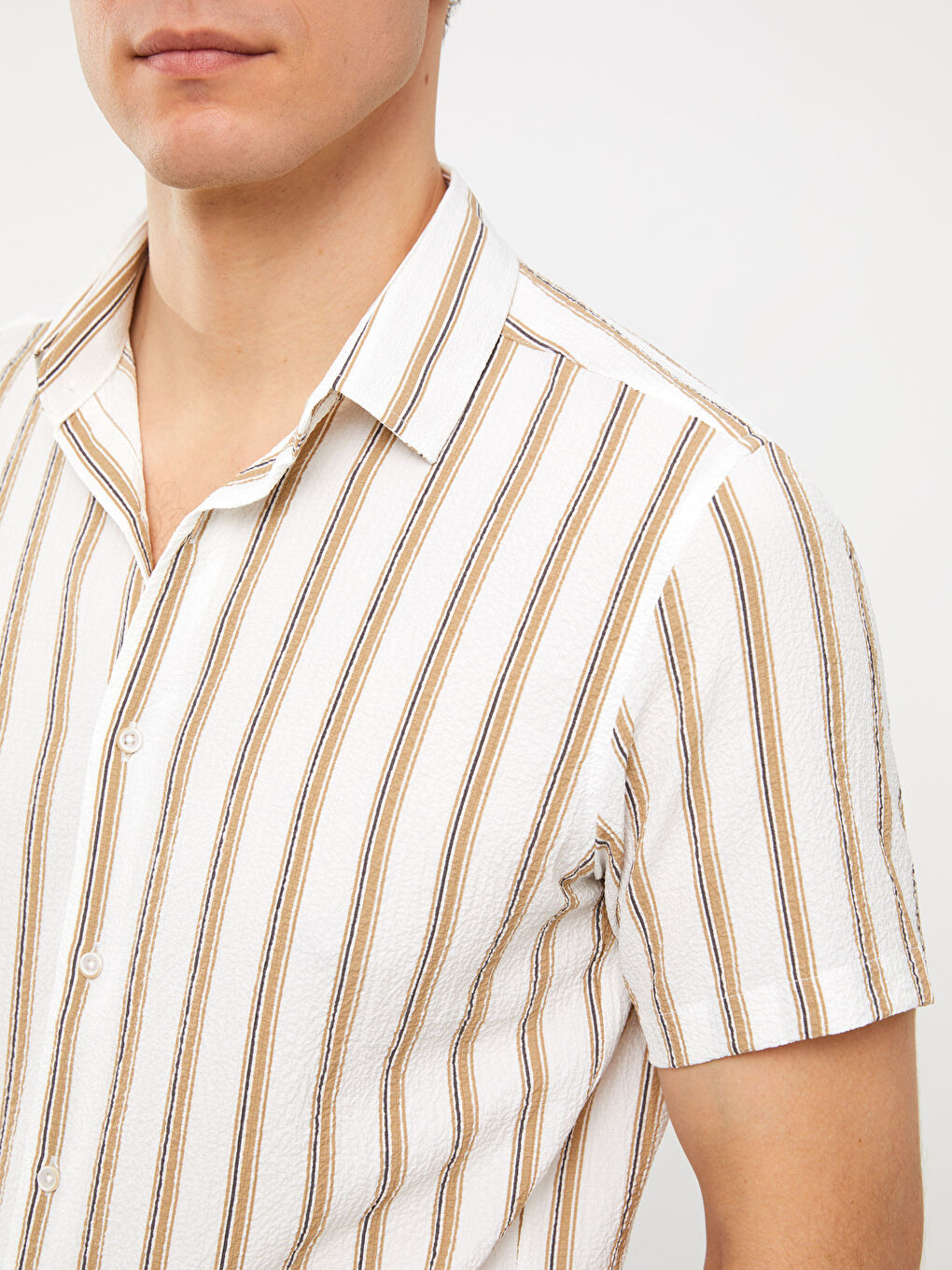 Ekru Regular Fit Kısa Kollu Çizgili Erkek Gömlek-3
