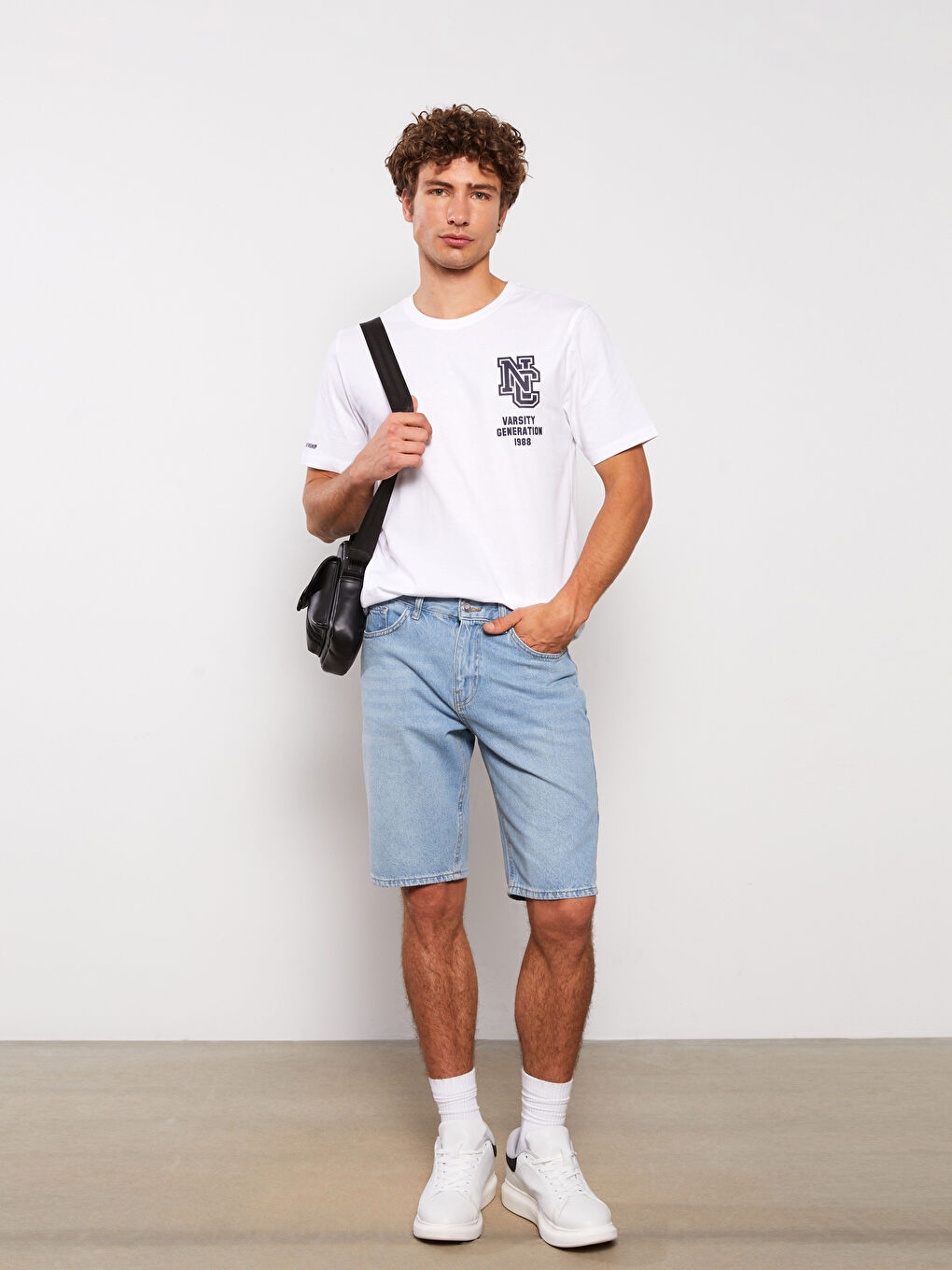 تيشيرت رجالي ياقة دائرية كم قصير مطبوع قطن ممشط-1