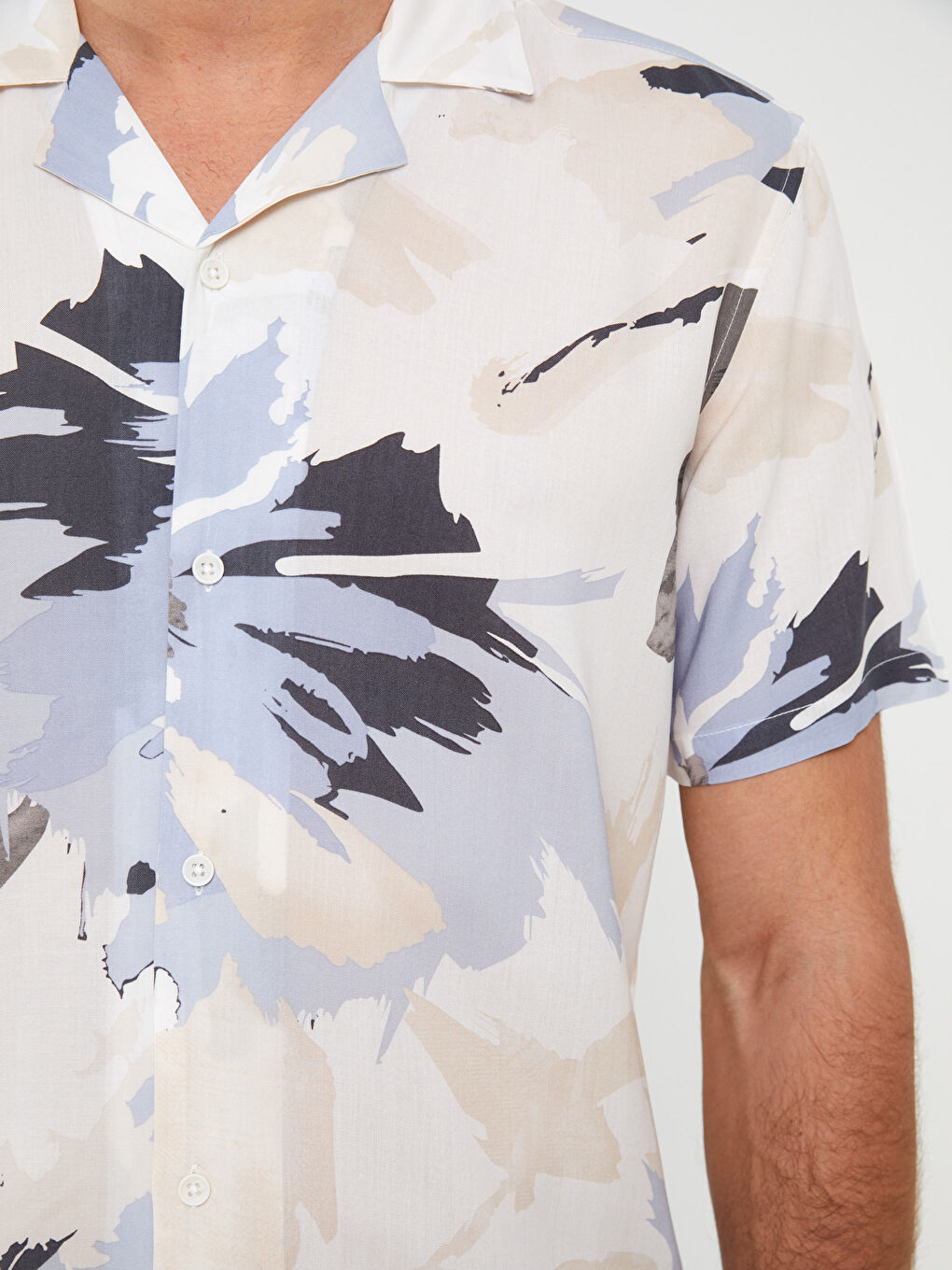 Ekru Regular Fit Kısa Kollu Desenli Viskon Erkek Gömlek-3