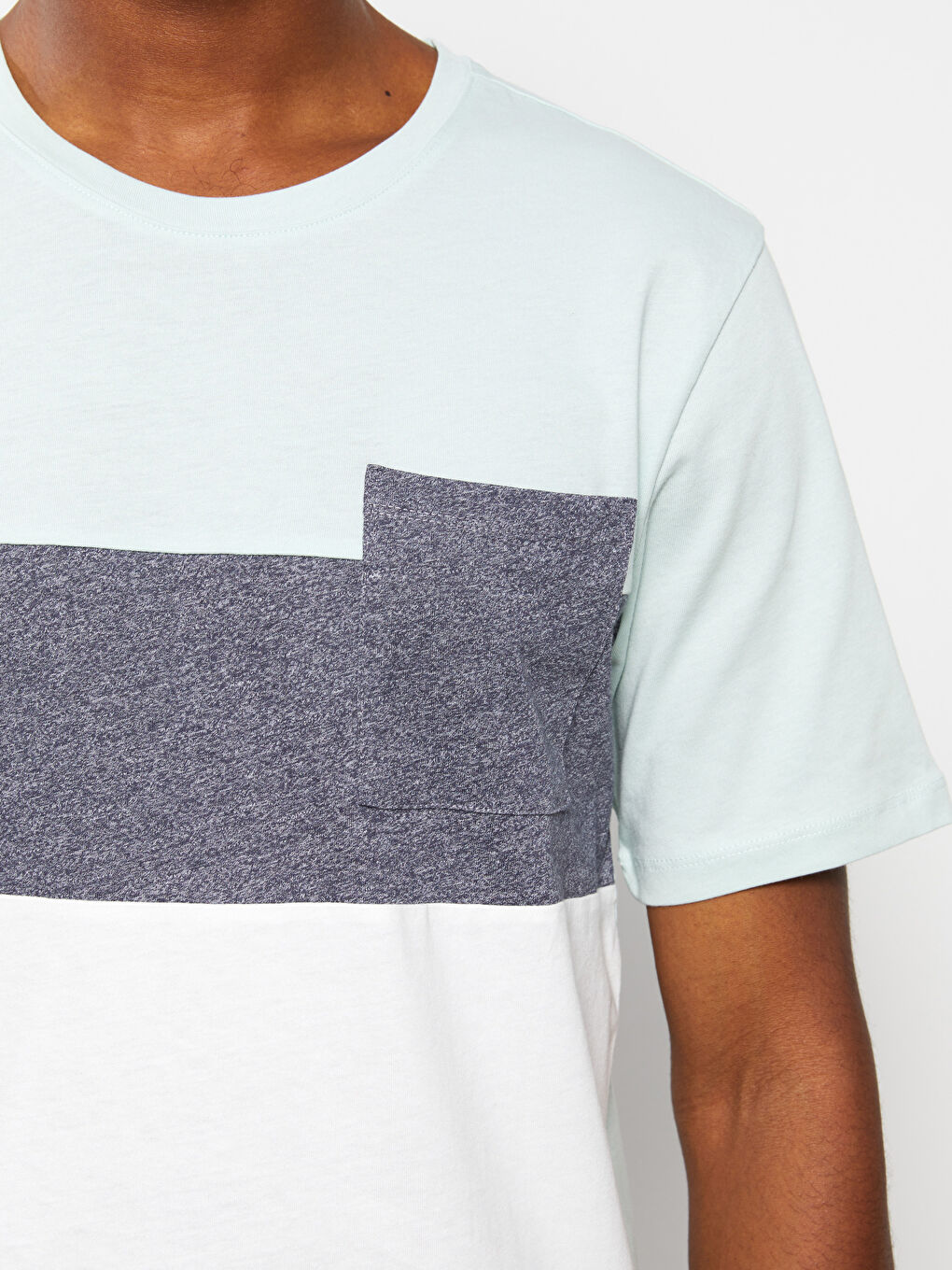 تيشيرت ياقة دائرية كم قصير بلوك الألوان جيرسي للرجال-3