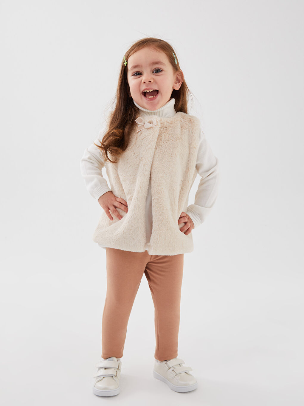 Дөңгелек жағалы үлпілдек қыз бала жилеті-3