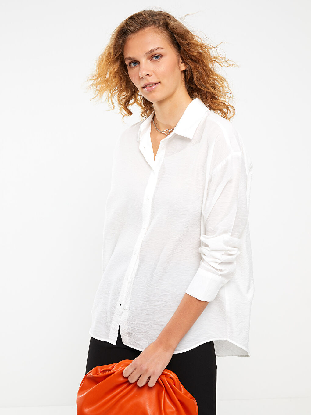 Beyaz Düz Uzun Kollu Aerobin Kadın Gömlek-1