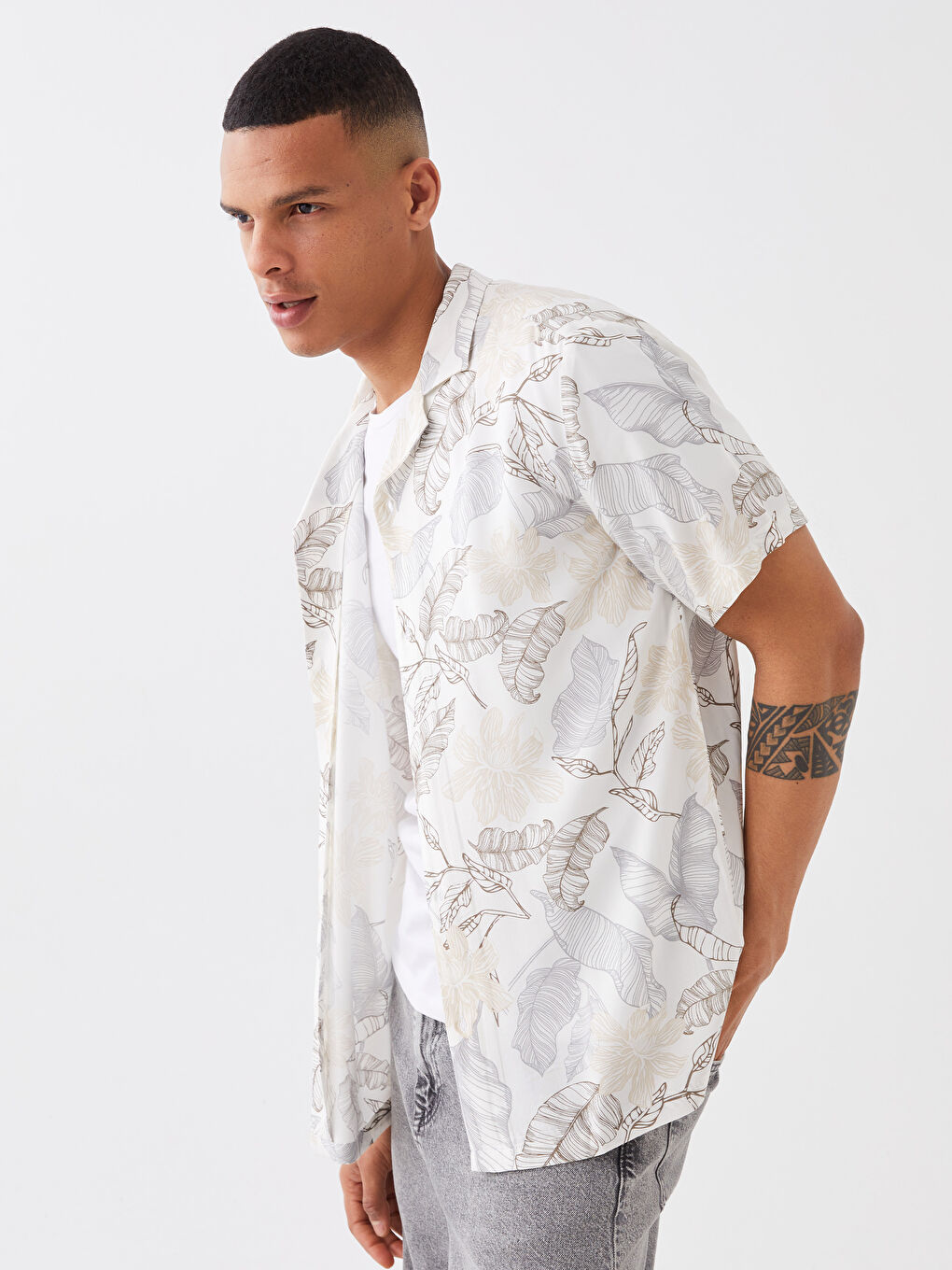 Regular Fit Short Sleeve Patterned Viscose Men's Shirt-1