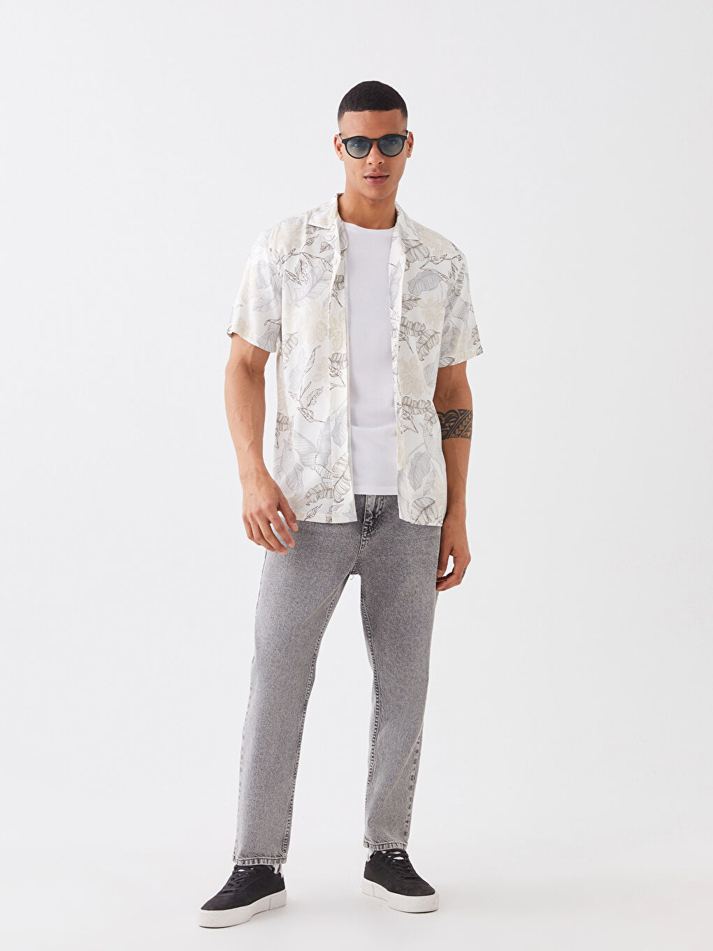 Regular Fit Short Sleeve Patterned Viscose Men's Shirt-3