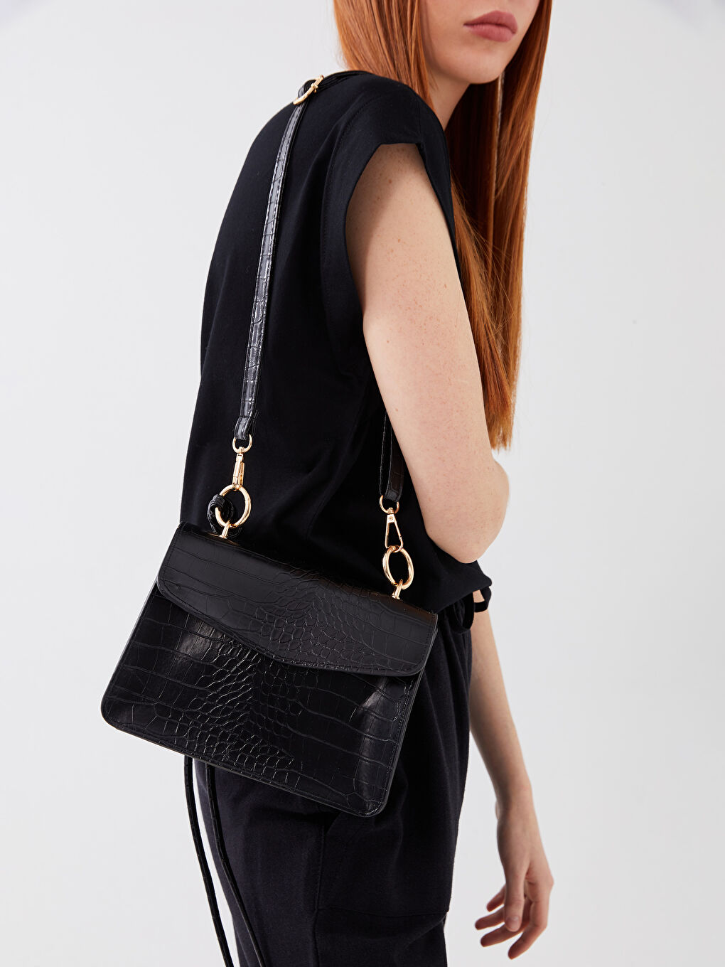 حقيبة يد بمظهر جلد بنقشة جلد التمساح-1