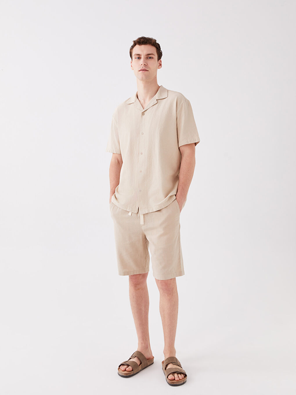 Standard Fit Men's Bermuda Shorts -S3CU20Z8-V20
