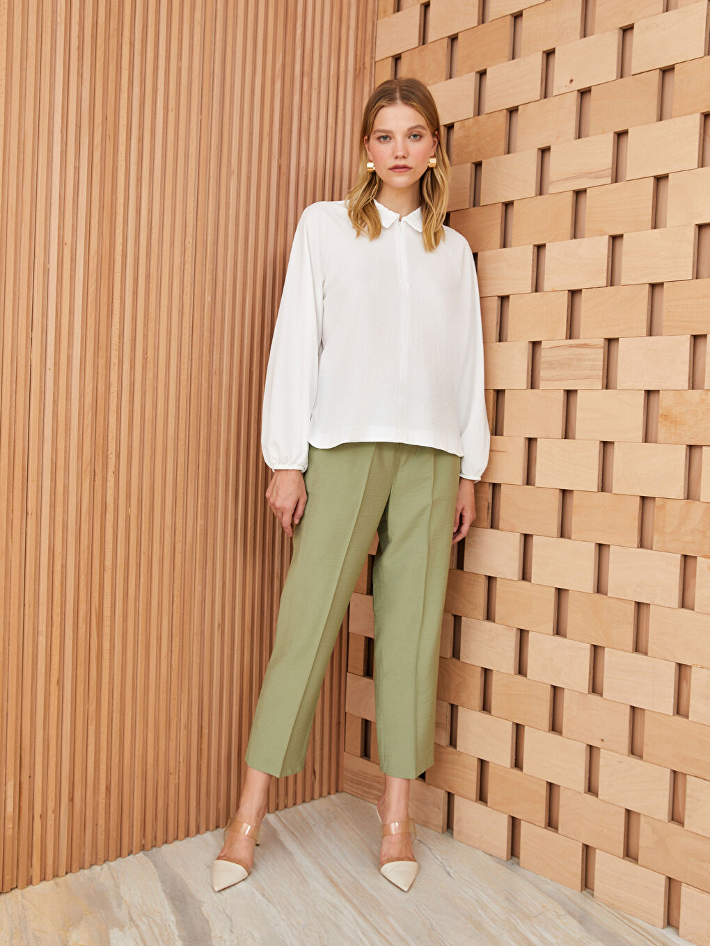 بنطلون للسيدات بخصر مرن ومريح بتفاصيل جيوب-1