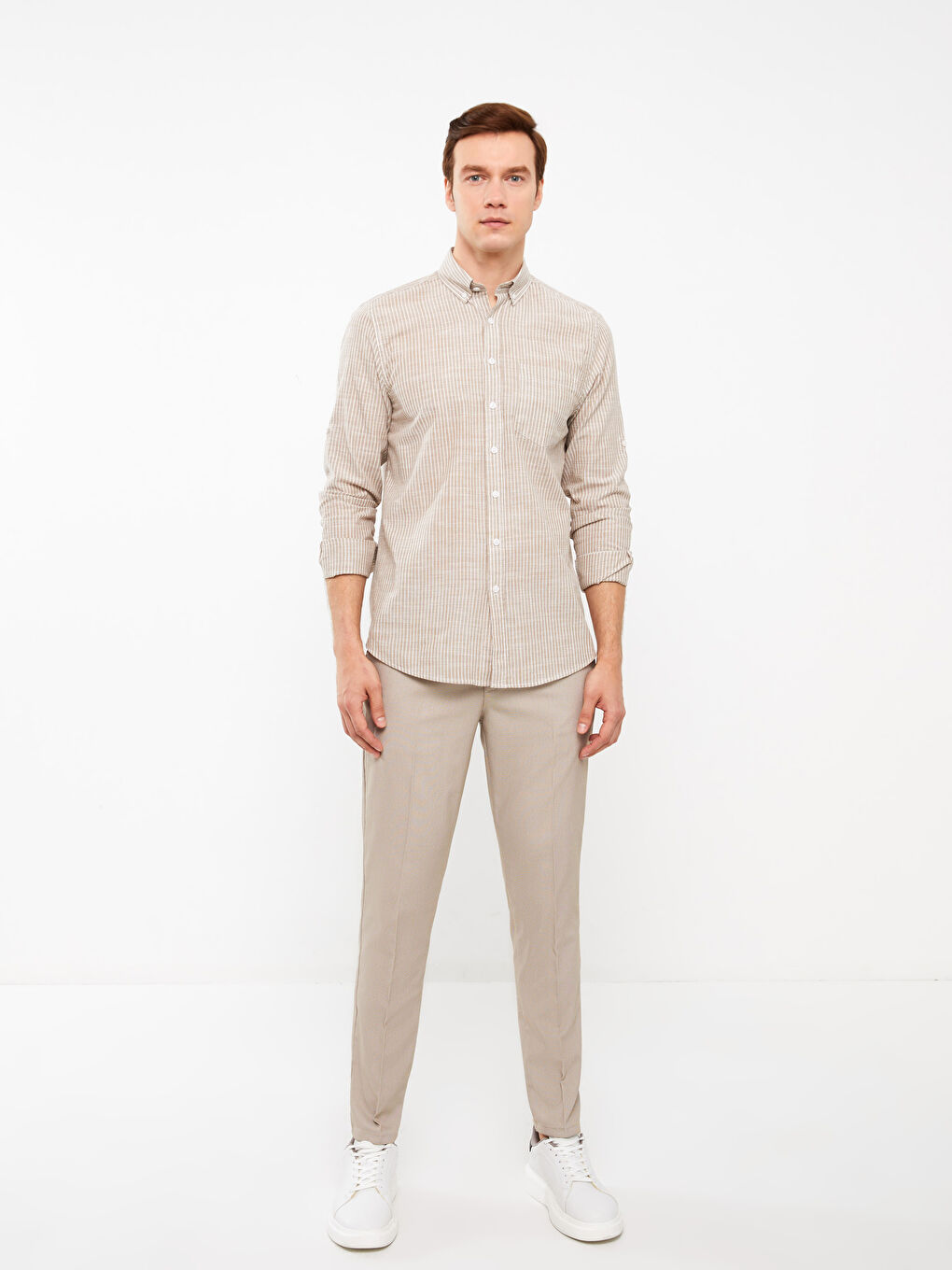 გამხდარი მამაკაცის შარვალი