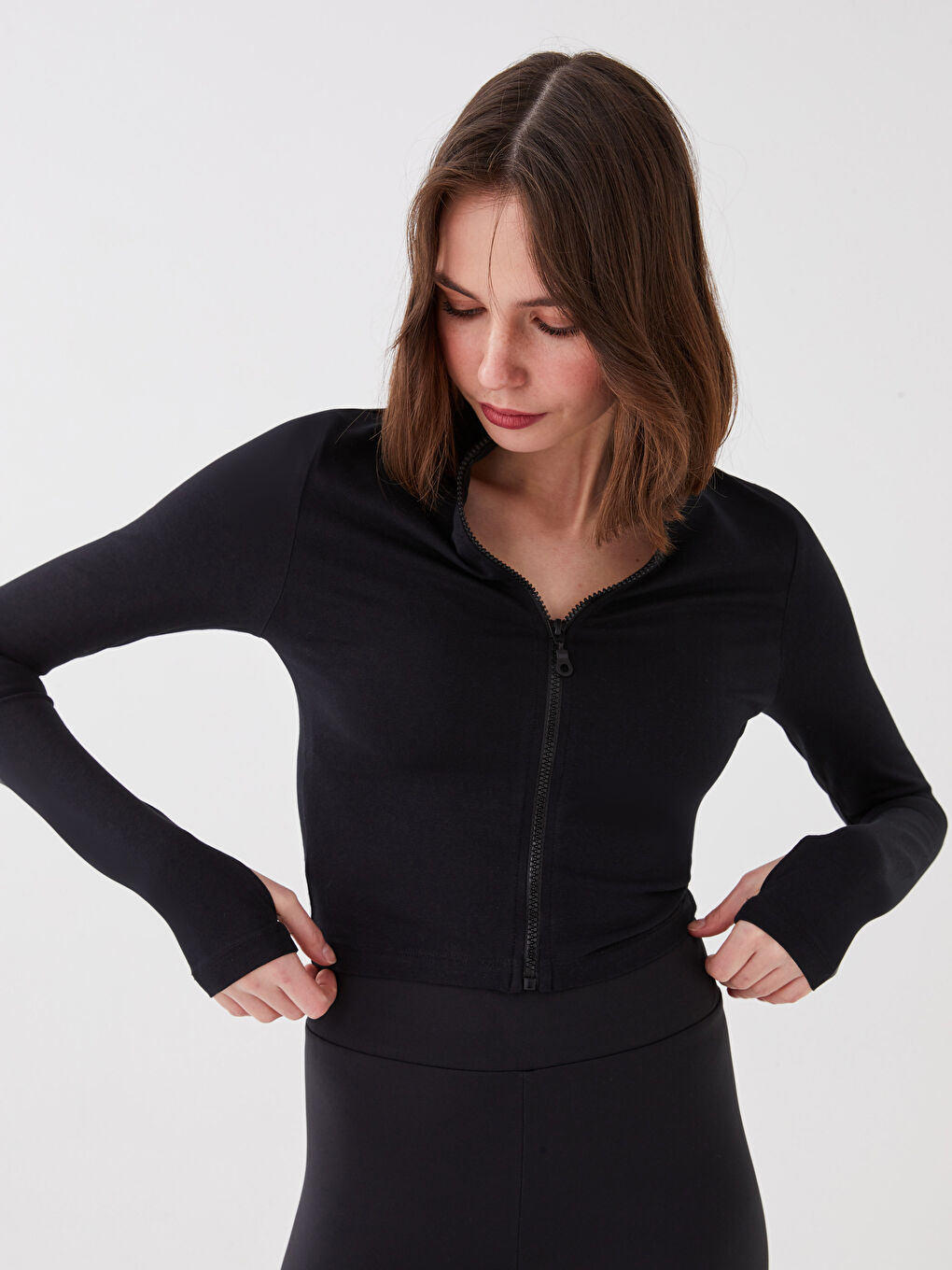 Siyah Dik Yaka Kadın Spor Hırka-1