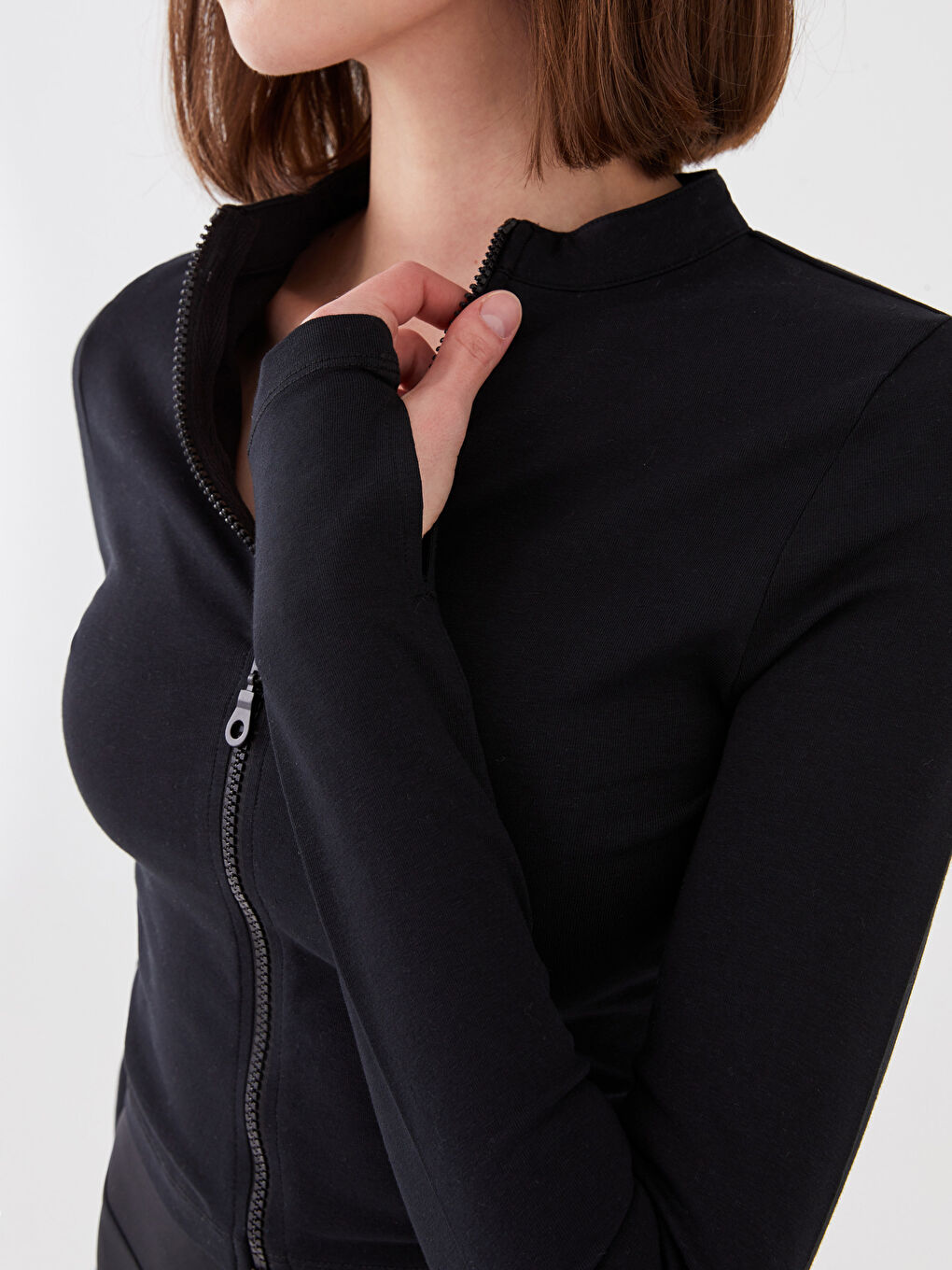 Siyah Dik Yaka Kadın Spor Hırka-3