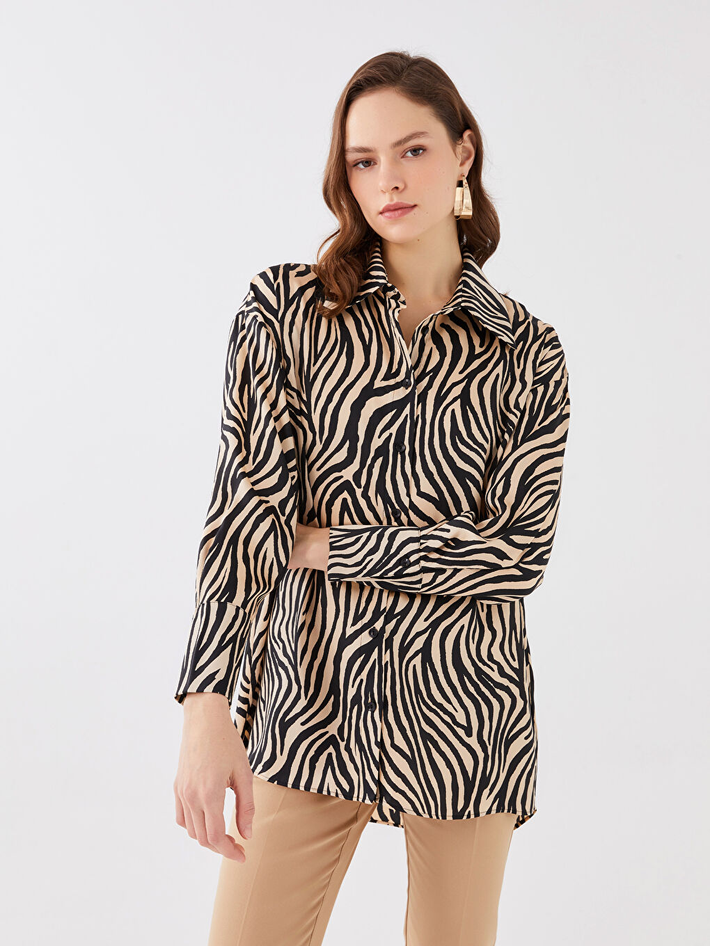 Cămașă Supradimensionată din Satin pentru Femei cu Model-1