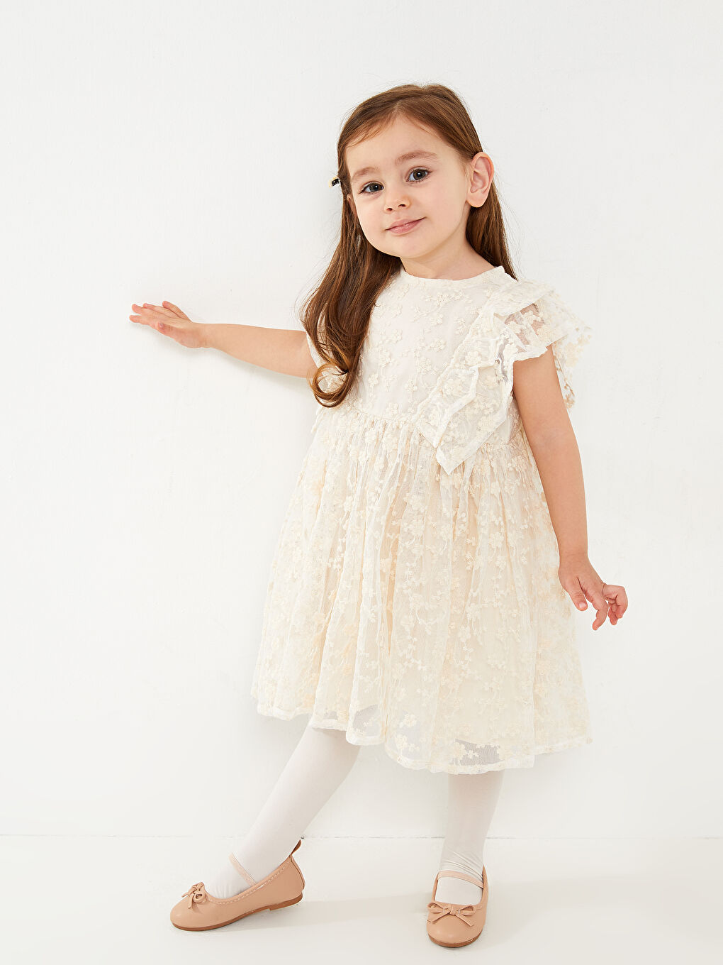 فستان بناتي رضع بتفاصيل تطريز وأكمام قصيرة ورقبة دائرية-3