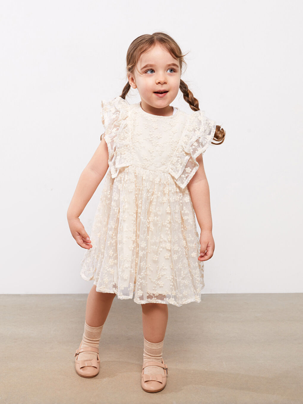 فستان بناتي رضع بتفاصيل تطريز وأكمام قصيرة ورقبة دائرية-6