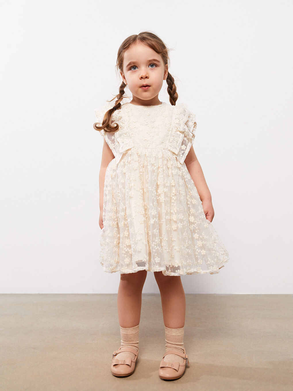 فستان بناتي رضع بتفاصيل تطريز وأكمام قصيرة ورقبة دائرية-7