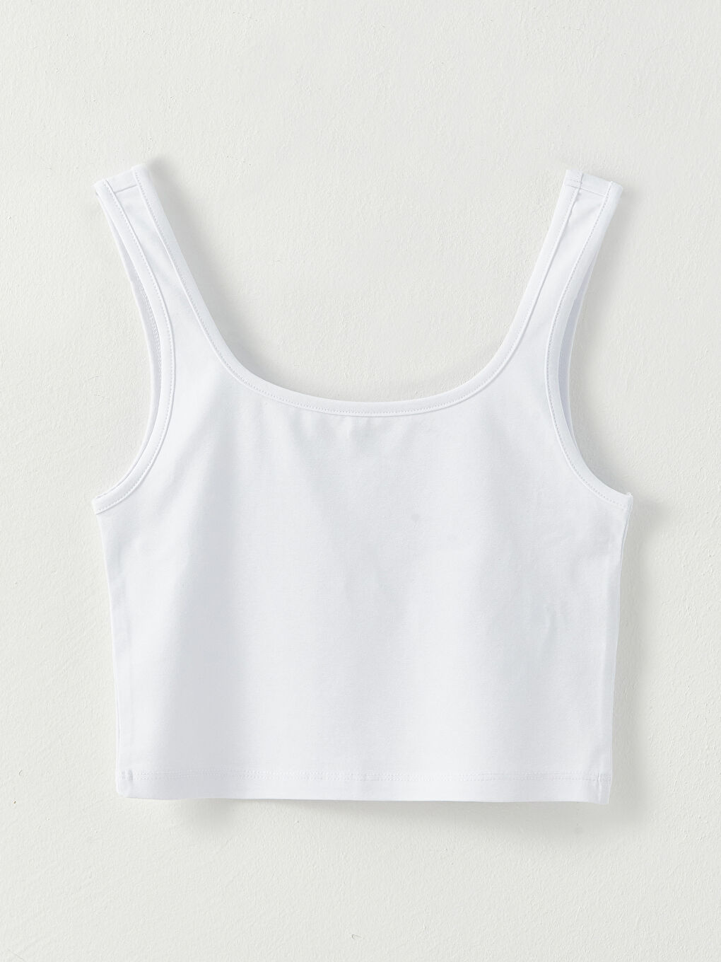 Beyaz U Yaka Askılı Kadın Crop-5