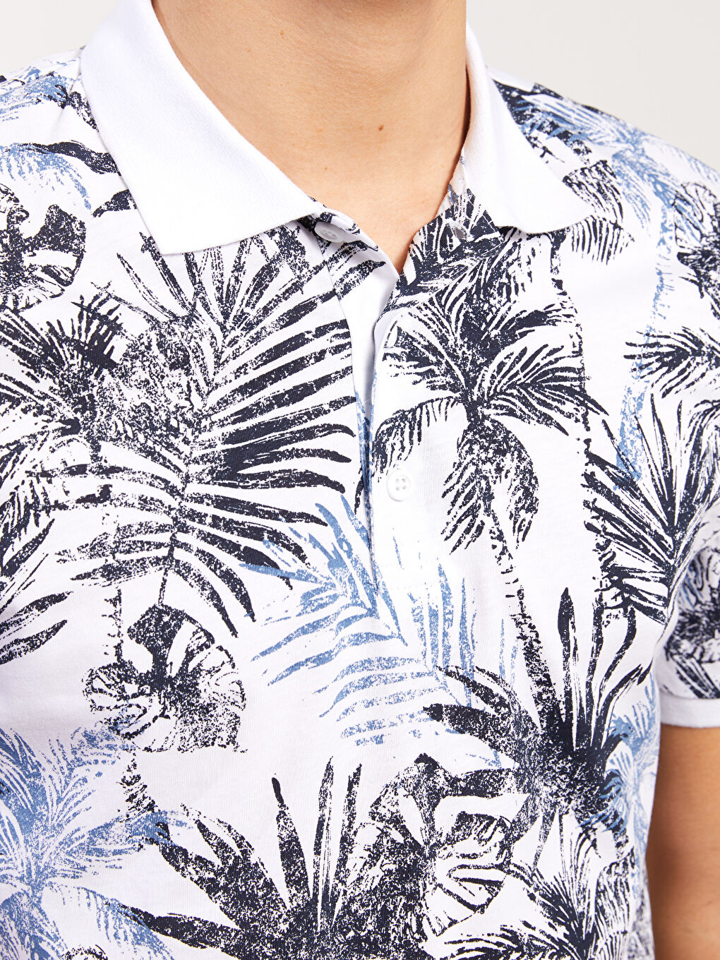 Ерлерге арналған поло жағалы қысқа жең өрнекті трикотаж футболка-3