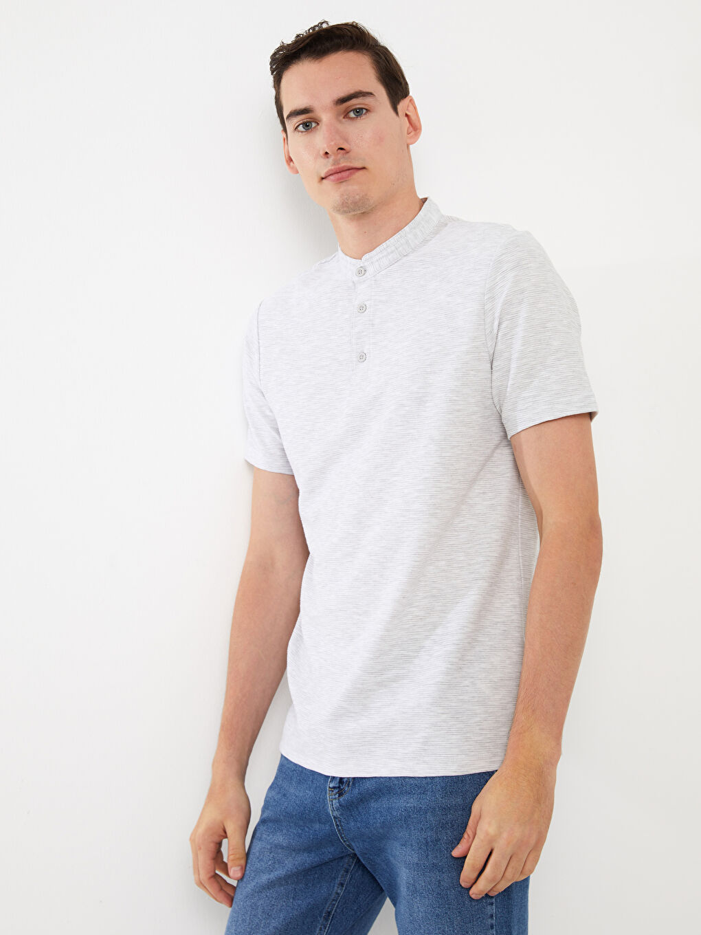 Gri Hakim Yaka Kısa Kollu Penye Erkek Tişört