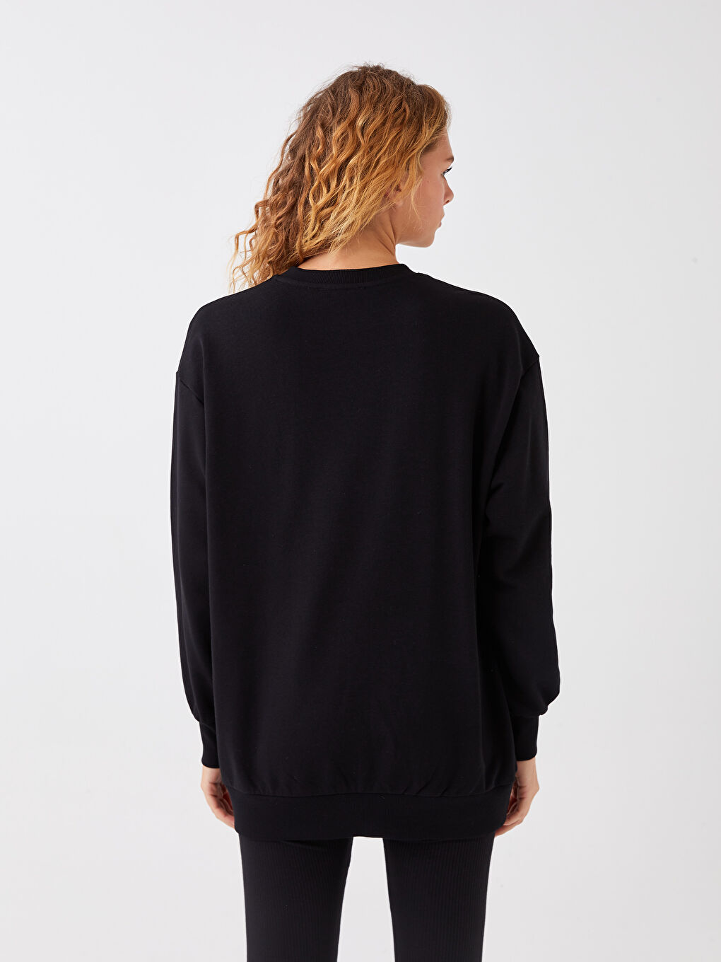 Siyah Bisiklet Yaka Baskılı Uzun Kollu Kadın Sweatshirt-4