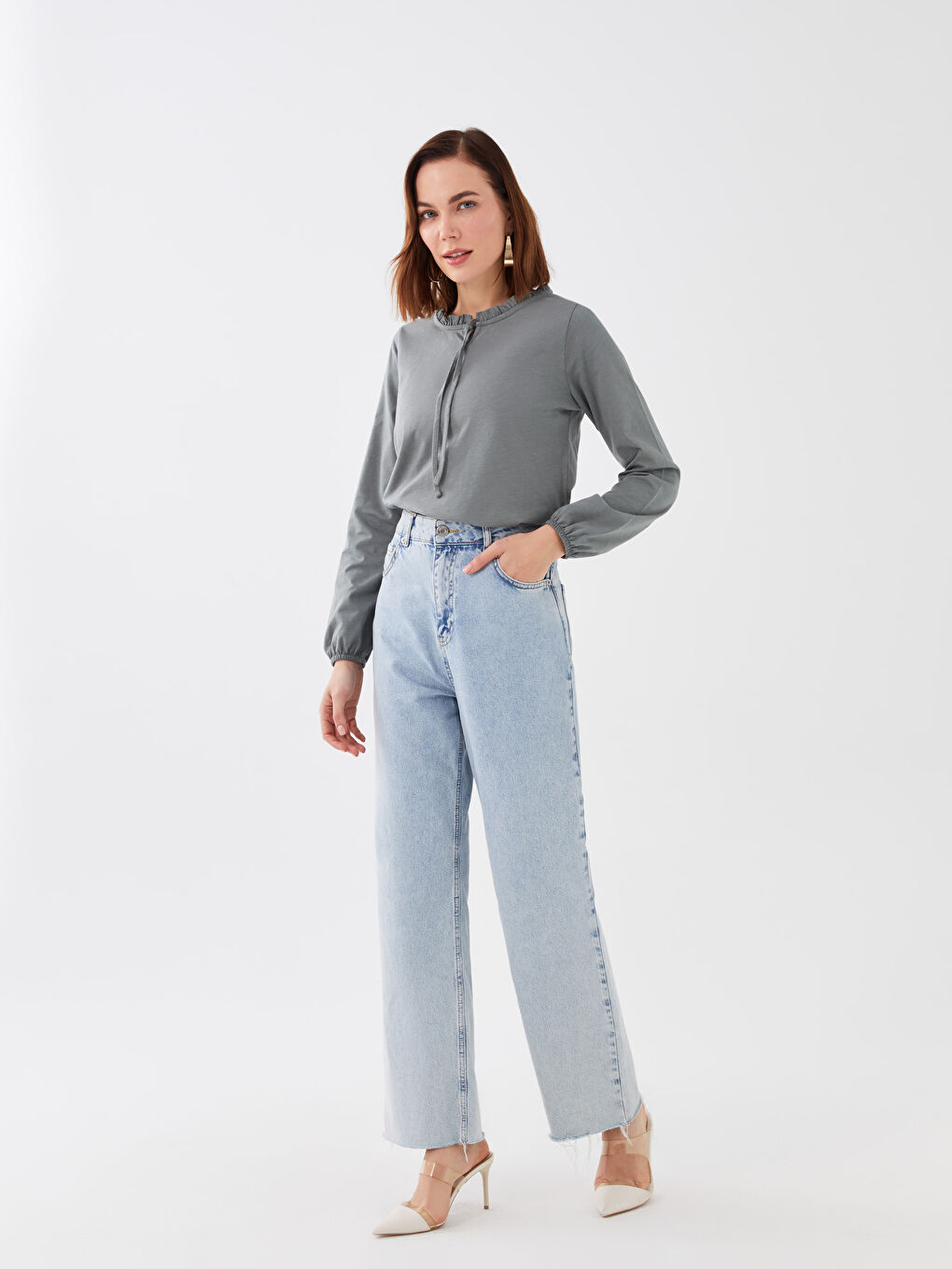 Gri Bağlamalı Yaka Düz Uzun Kollu Kadın Bluz-2