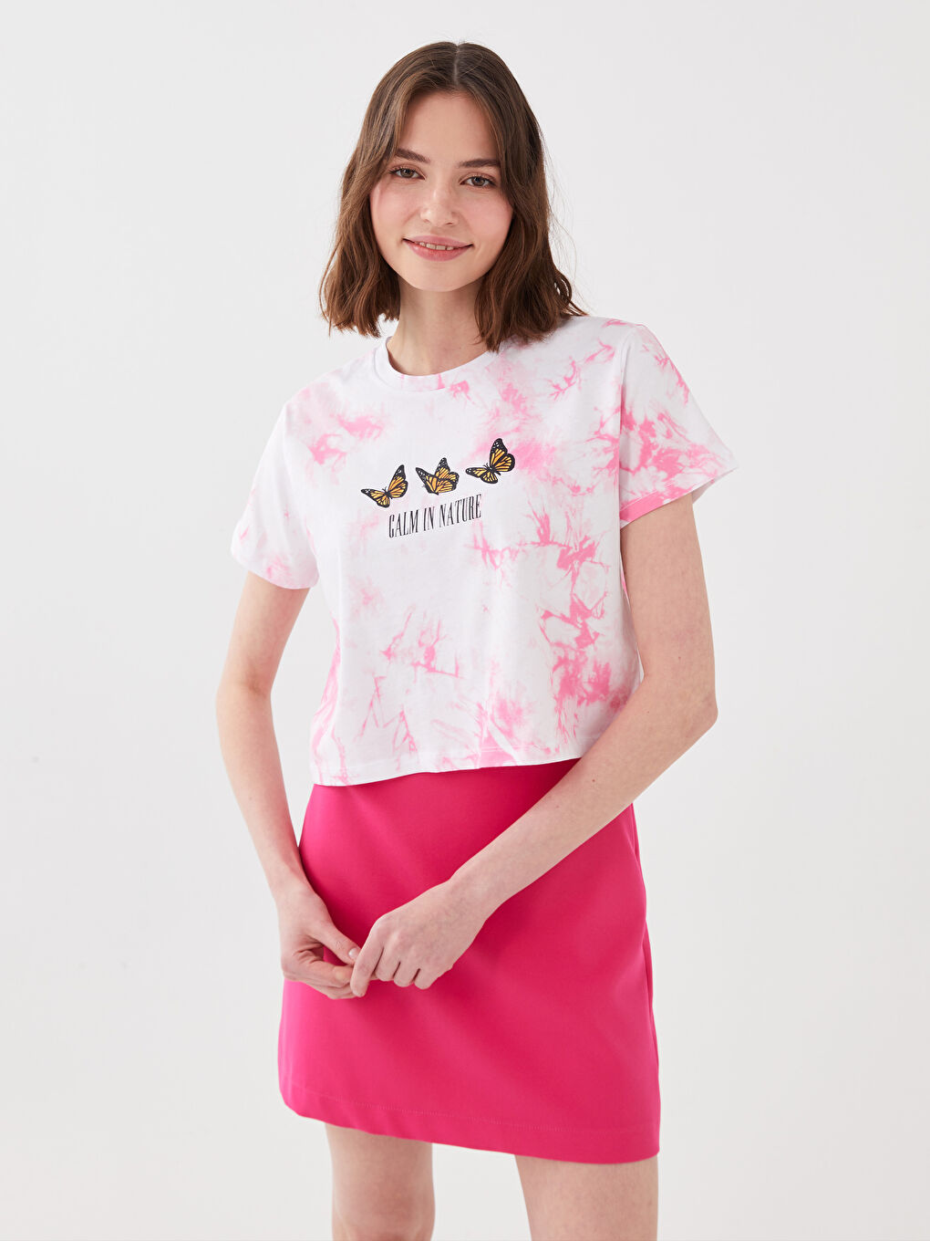 Beyaz Bisiklet Yaka Baskılı Kısa Kollu Kadın Crop-1