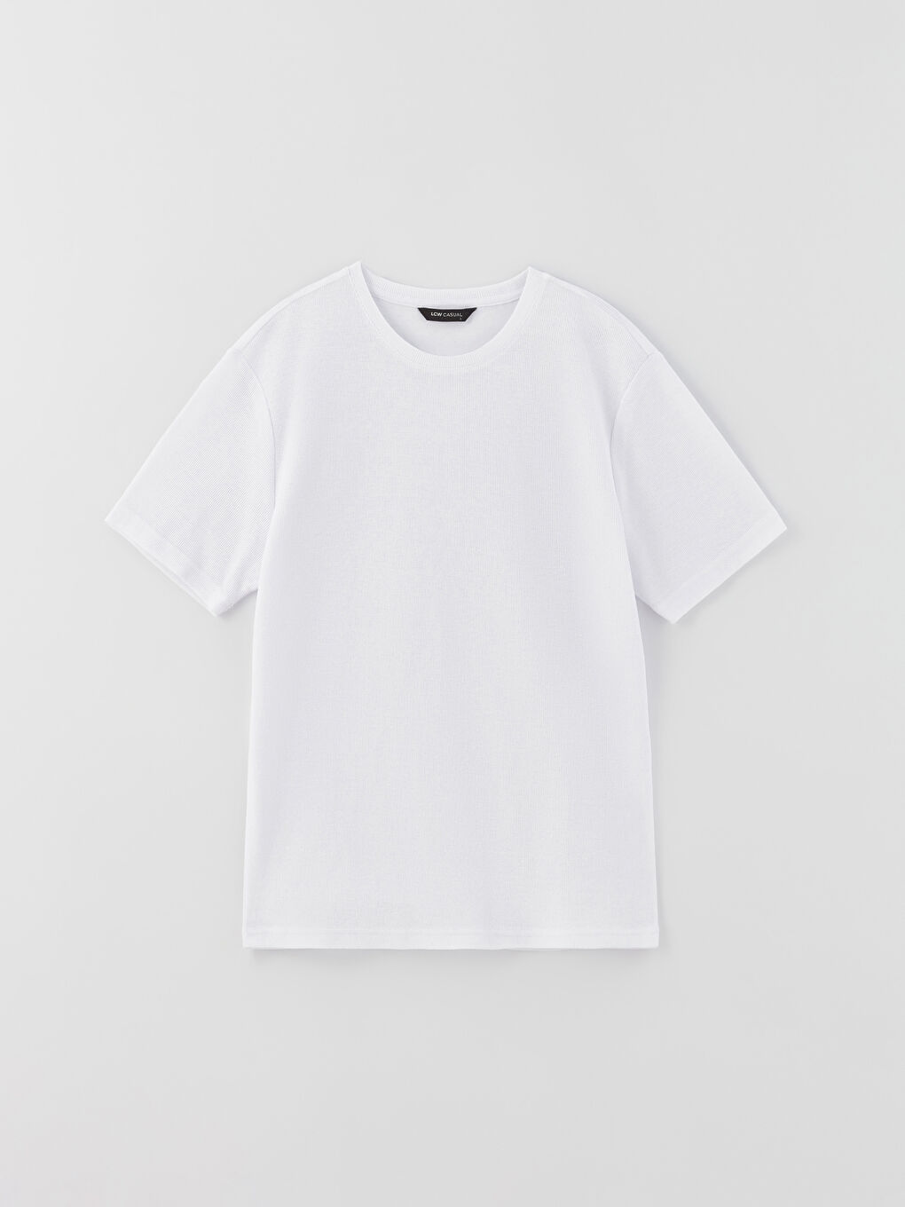 تيشيرت رجالي بياقة دائرية وكم قصير-5