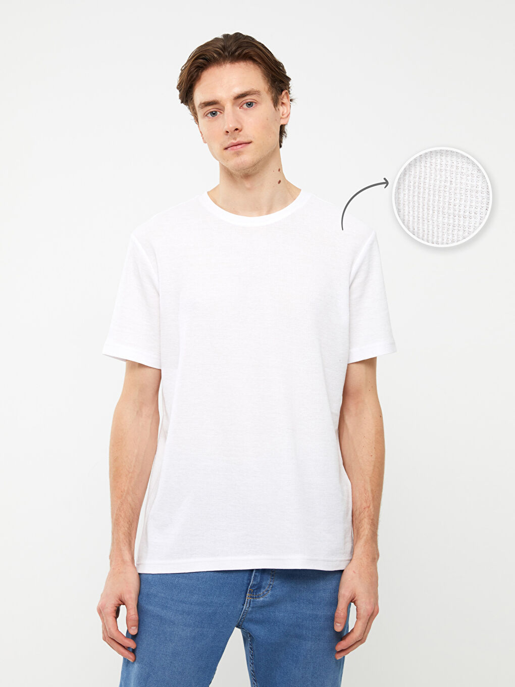 تيشيرت رجالي بياقة دائرية وكم قصير