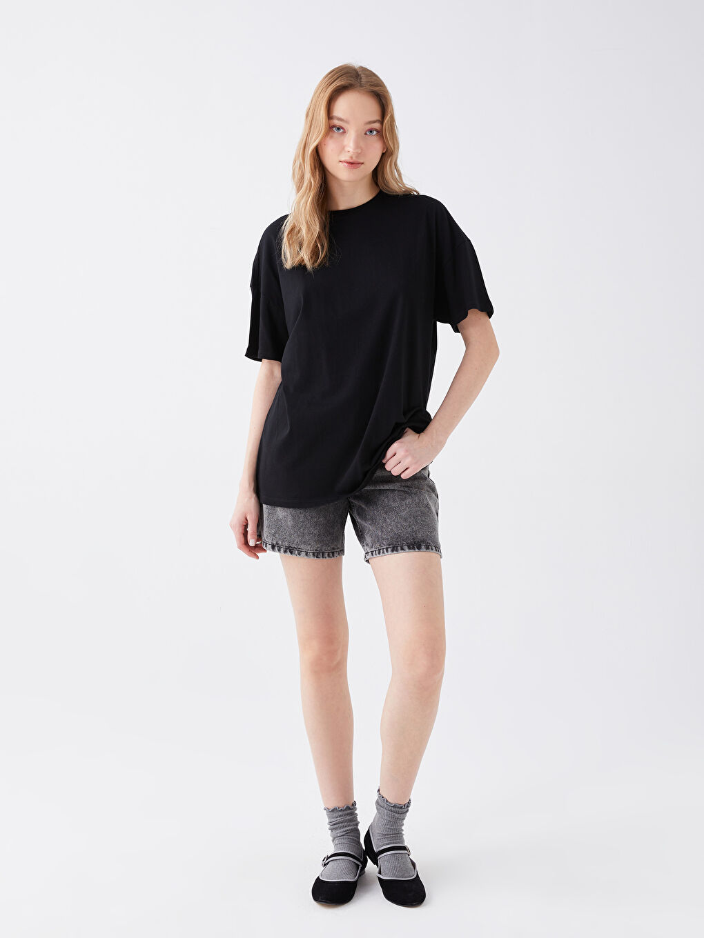 Crew Neck Plain Short Sleeve Oversize Women's T-Shirt-2