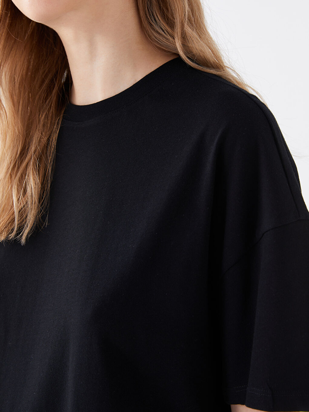 Crew Neck Plain Short Sleeve Oversize Women's T-Shirt-3