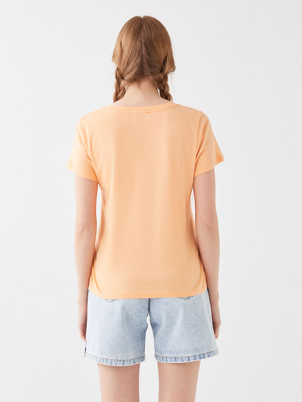 Turuncu V Yaka Düz Kısa Kollu Kadın Tişört-4