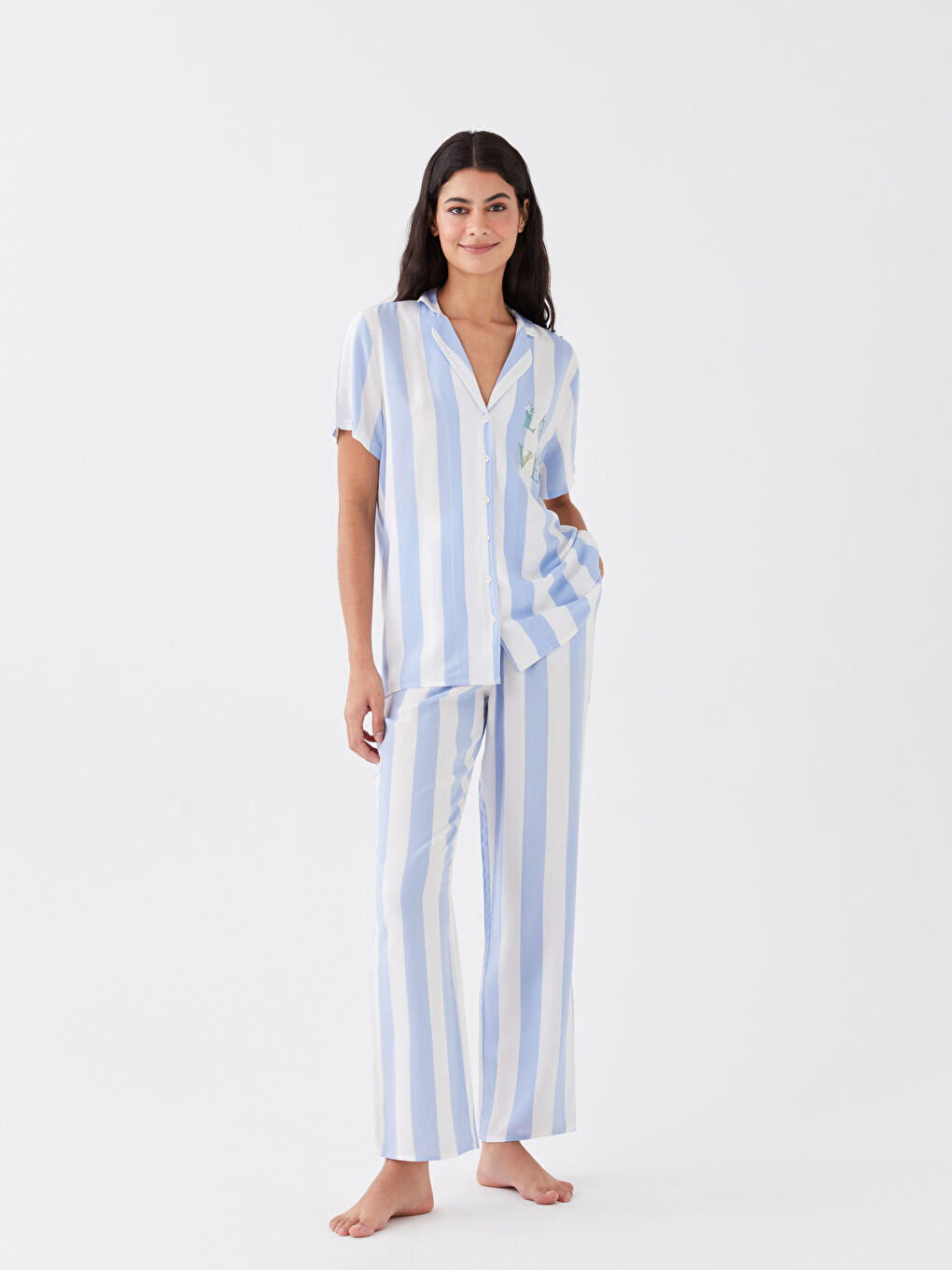 طقم بيجامة ياقة القميص بلوك الألوان كم قصير للسيدات-2