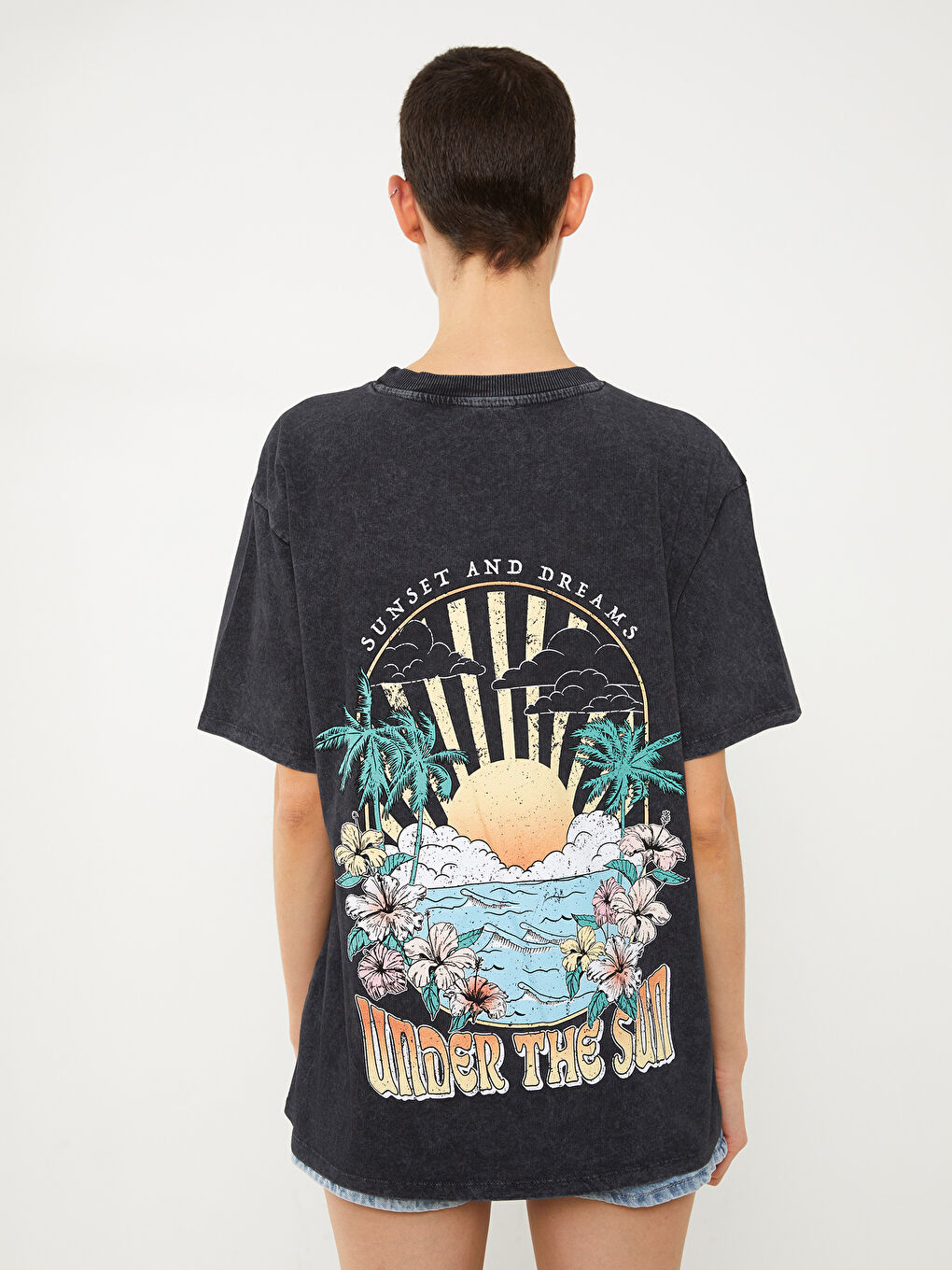 Antrasit Bisiklet Yaka Baskılı Kısa Kollu Oversize Kadın Tişört-5