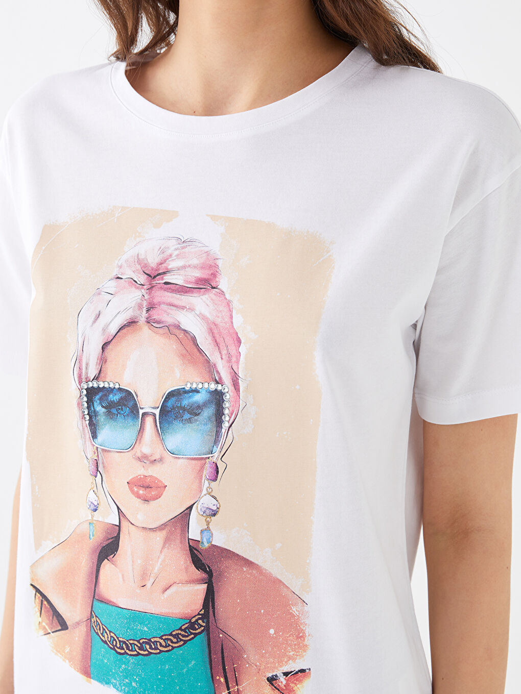 Beyaz Bisiklet Yaka Baskılı Kısa Kollu Kadın Tişört-3