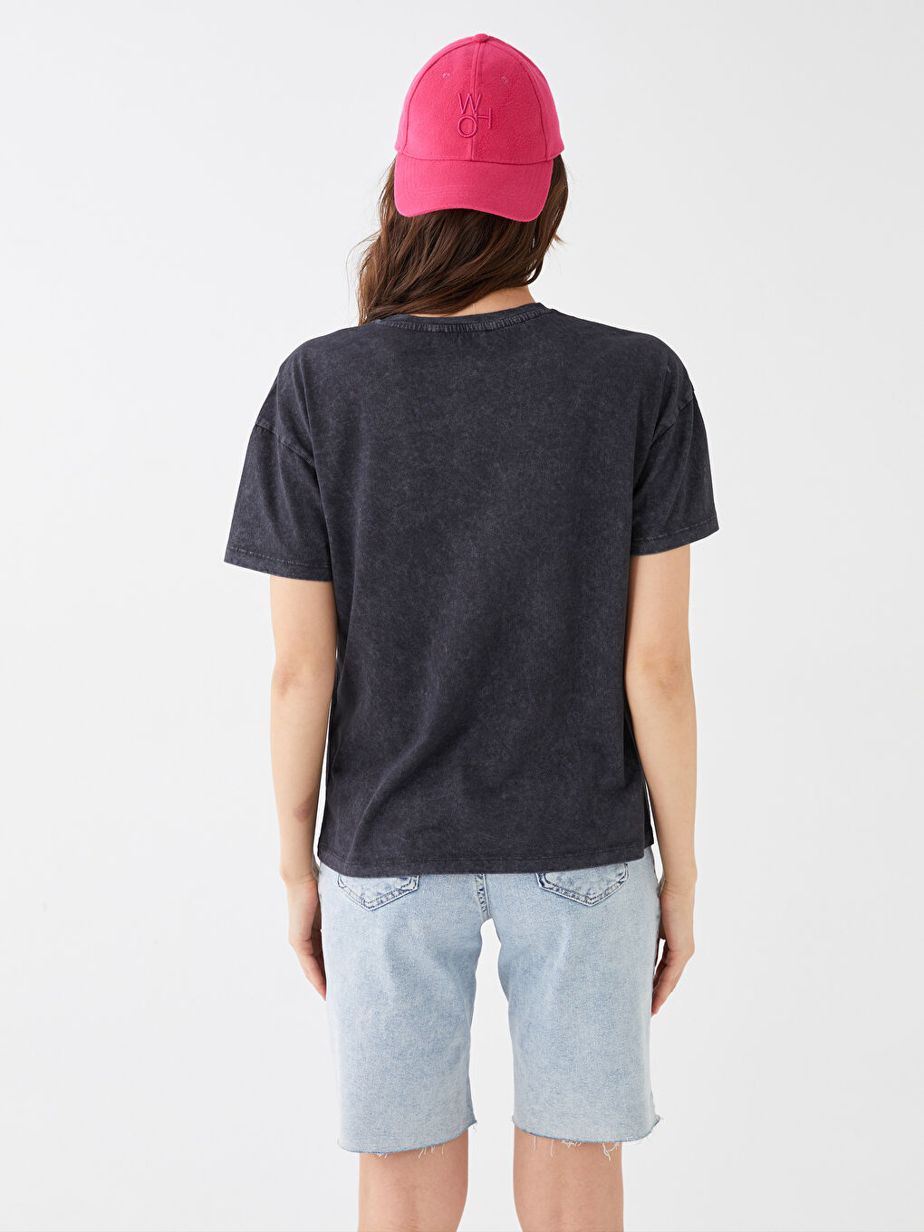 Antrasit Bisiklet Yaka Baskılı Kısa Kollu Kadın Tişört-4