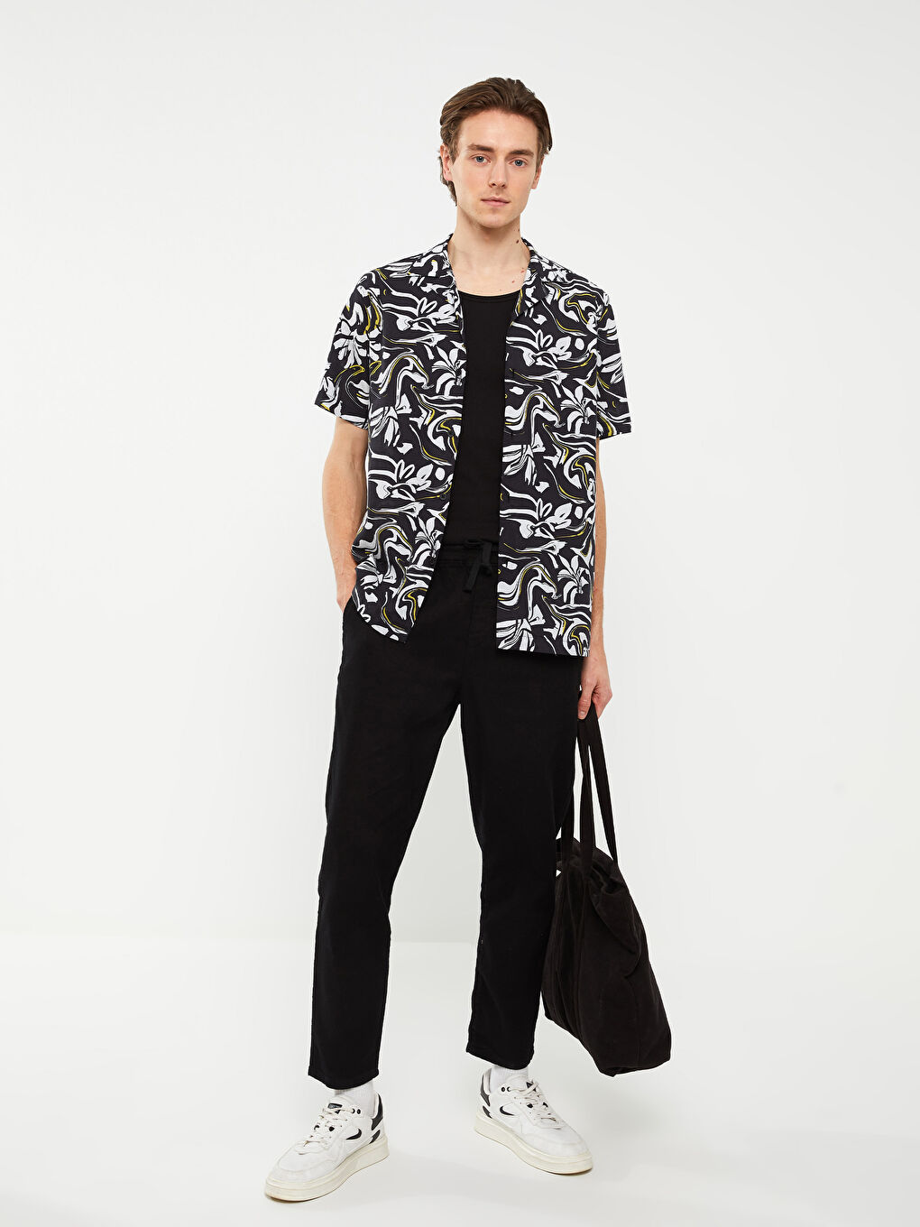 Siyah Standart Kalıp Erkek Pantolon