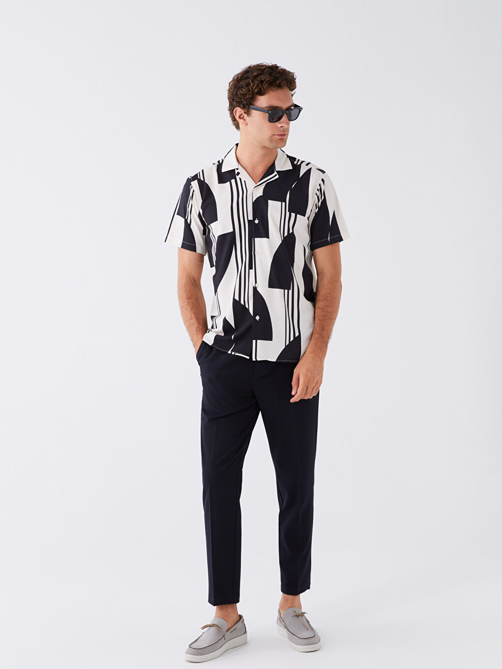 Beyaz Regular Fit Kısa Kollu Desenli Erkek Gömlek-2