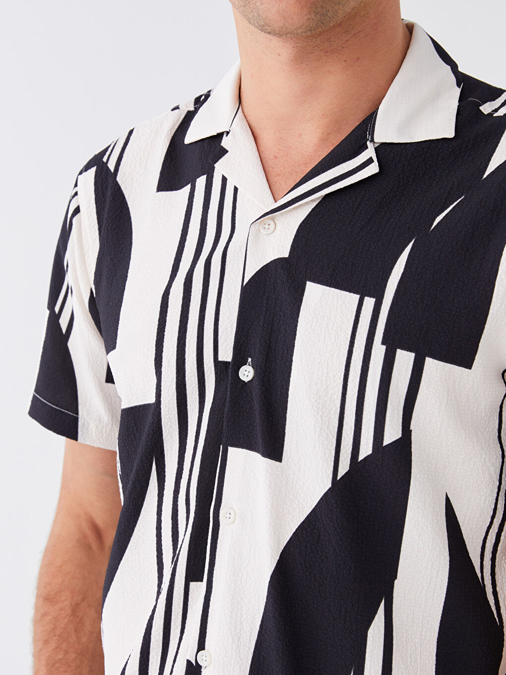 Beyaz Regular Fit Kısa Kollu Desenli Erkek Gömlek-3