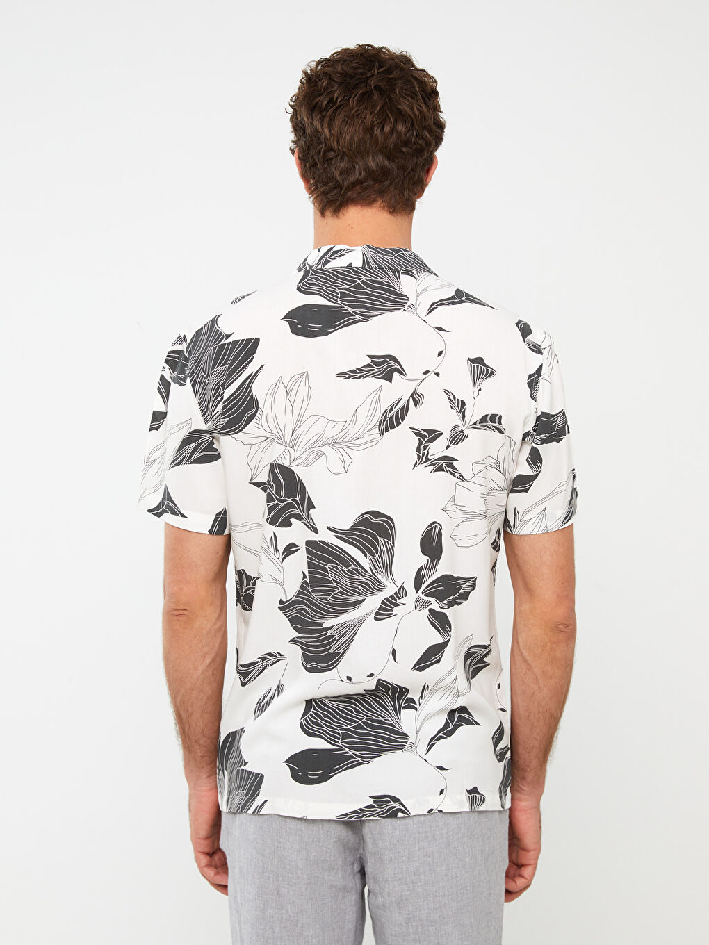 LCW Vision Regular Fit Short Sleeve Patterned Viscose Men's Shirt -S3DC00Z8-Q6K