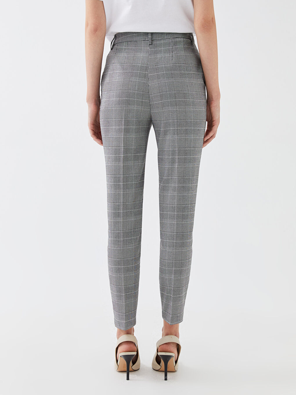 LC Waikiki Pantalone kariranog dezena visokog struka standardnog kroja za žene -S3DC08Z8-LKX