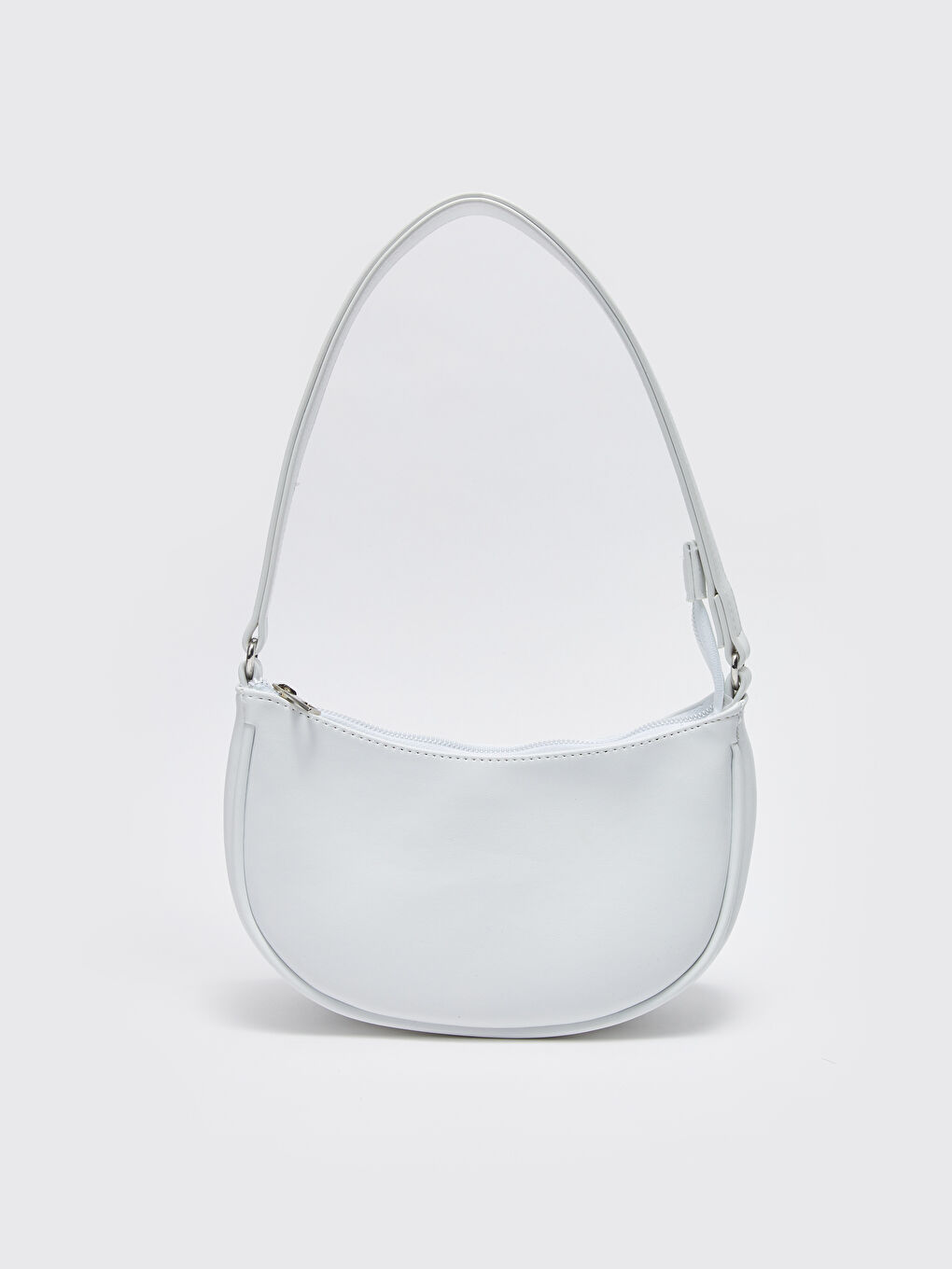 Beyaz Deri Görünümlü Kadın Baget Çanta