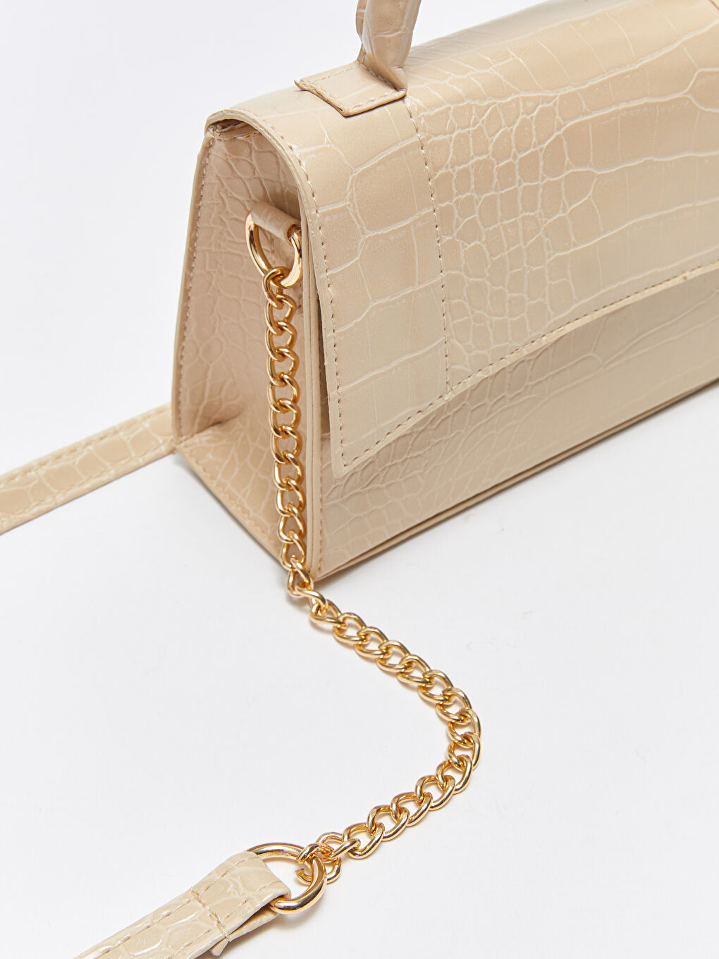 Bej Deri Görünümlü Kroko Desenli Kadın Çapraz Çanta-6