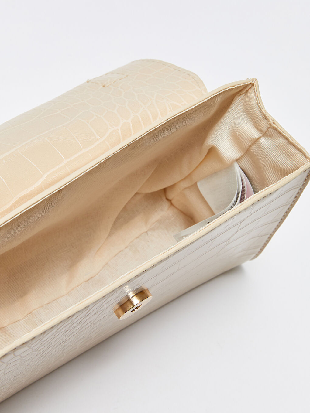 Bej Deri Görünümlü Kroko Desenli Kadın Çapraz Çanta-7