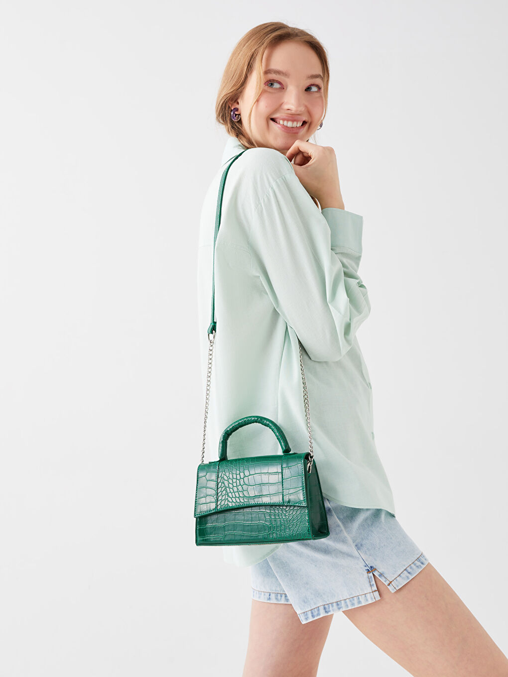 Yeşil Deri Görünümlü Kroko Desenli Kadın Çapraz Çanta-1