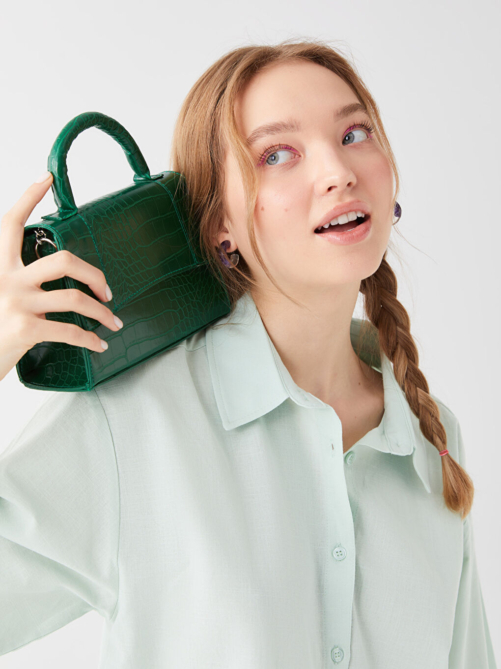Yeşil Deri Görünümlü Kroko Desenli Kadın Çapraz Çanta-2