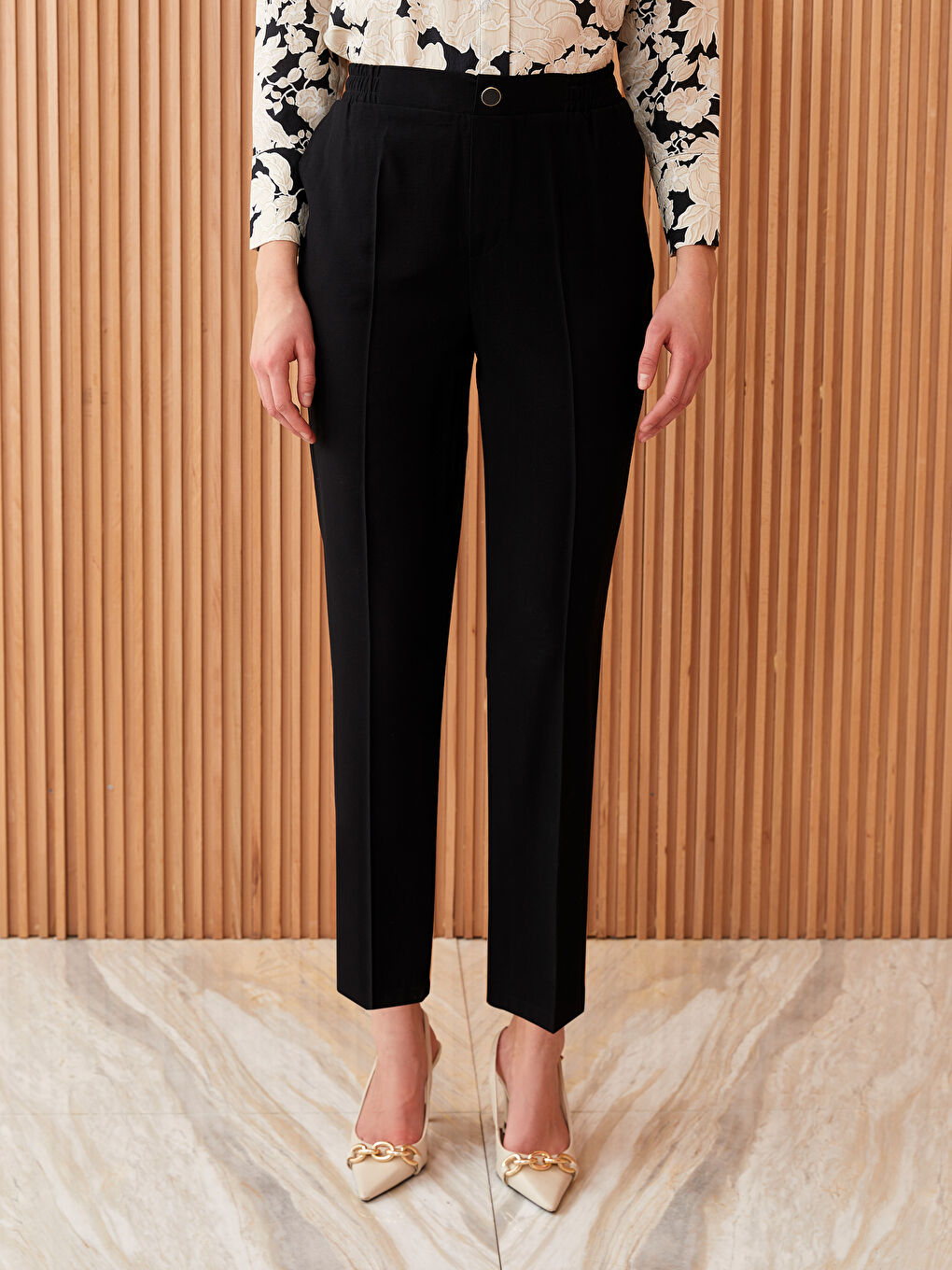 Siyah Kadın Beli Lastikli Rahat Kalıp Düz Pantolon-2