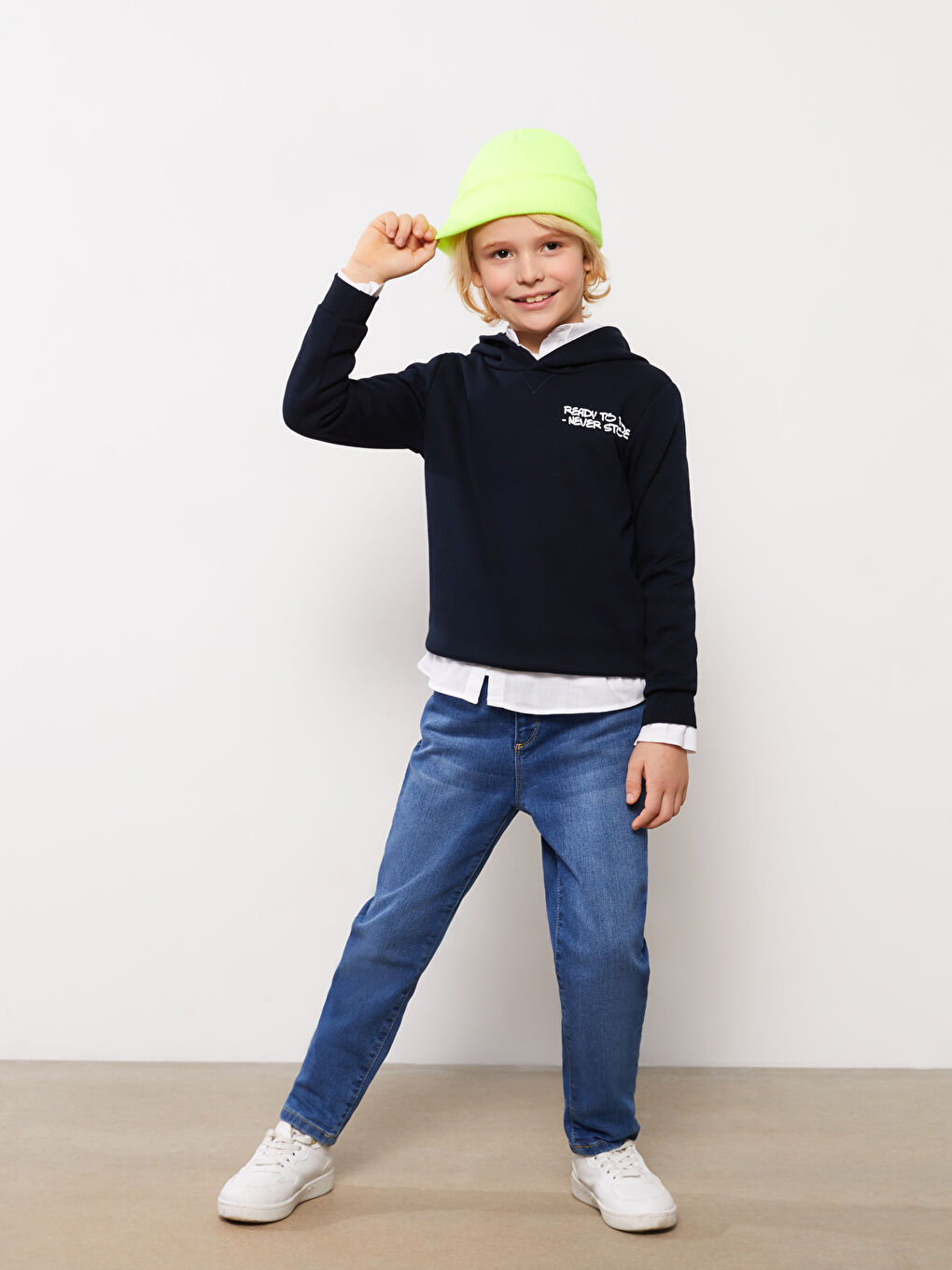 سويت شيرت للأولاد كم طويل مطبوع بكابوش-1