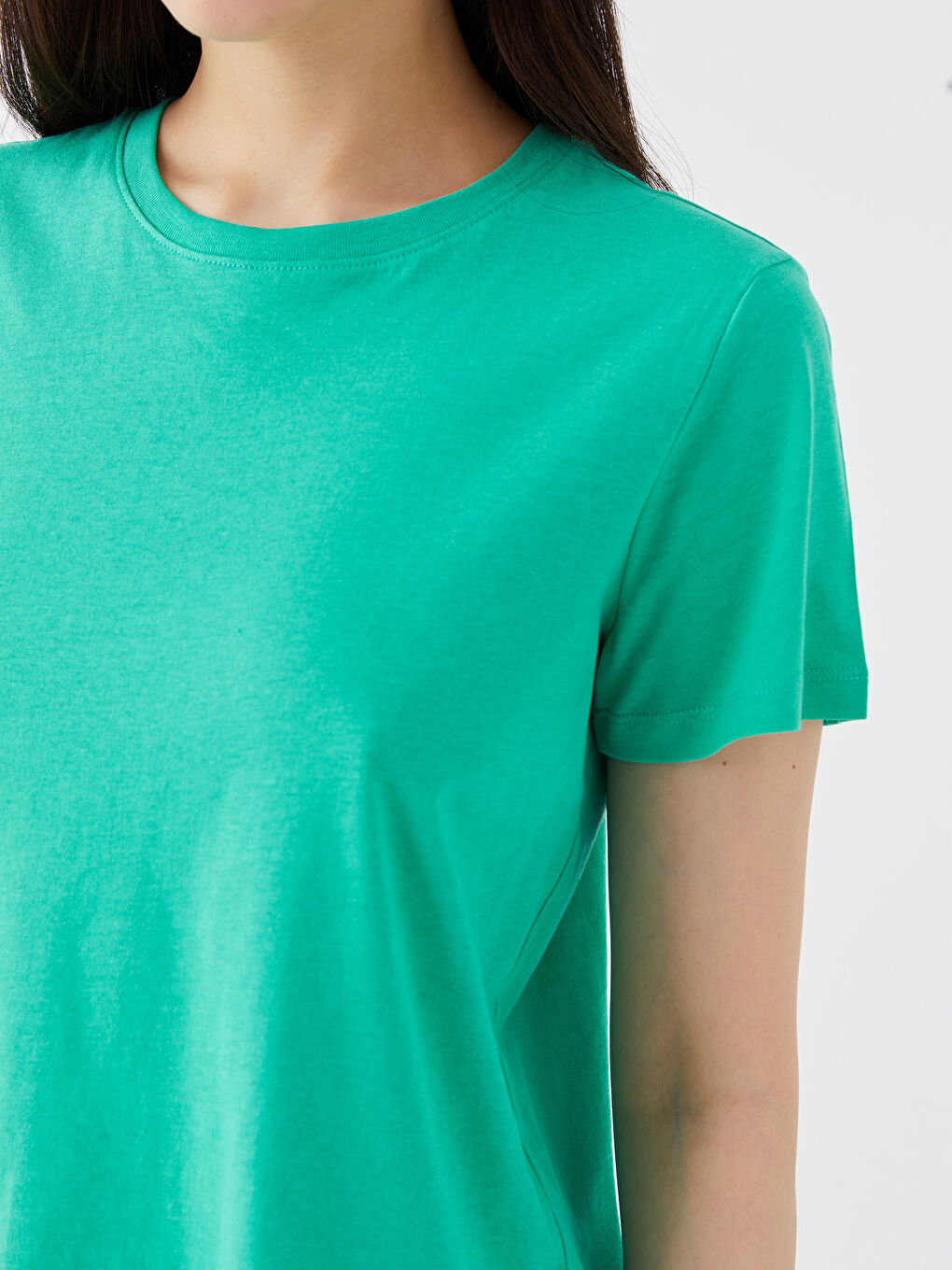 Yeşil Kadın Bisiklet Yaka Düz Kısa Kollu Tişört-3