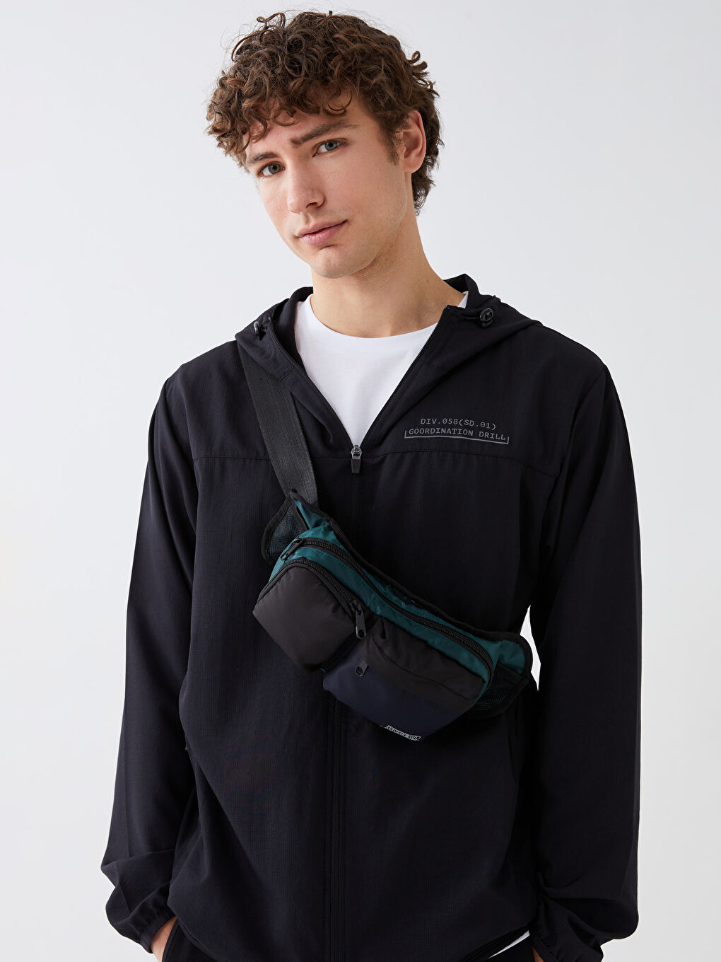 Ерлерге арналған түрлі-түсті белге тағылатын сөмке