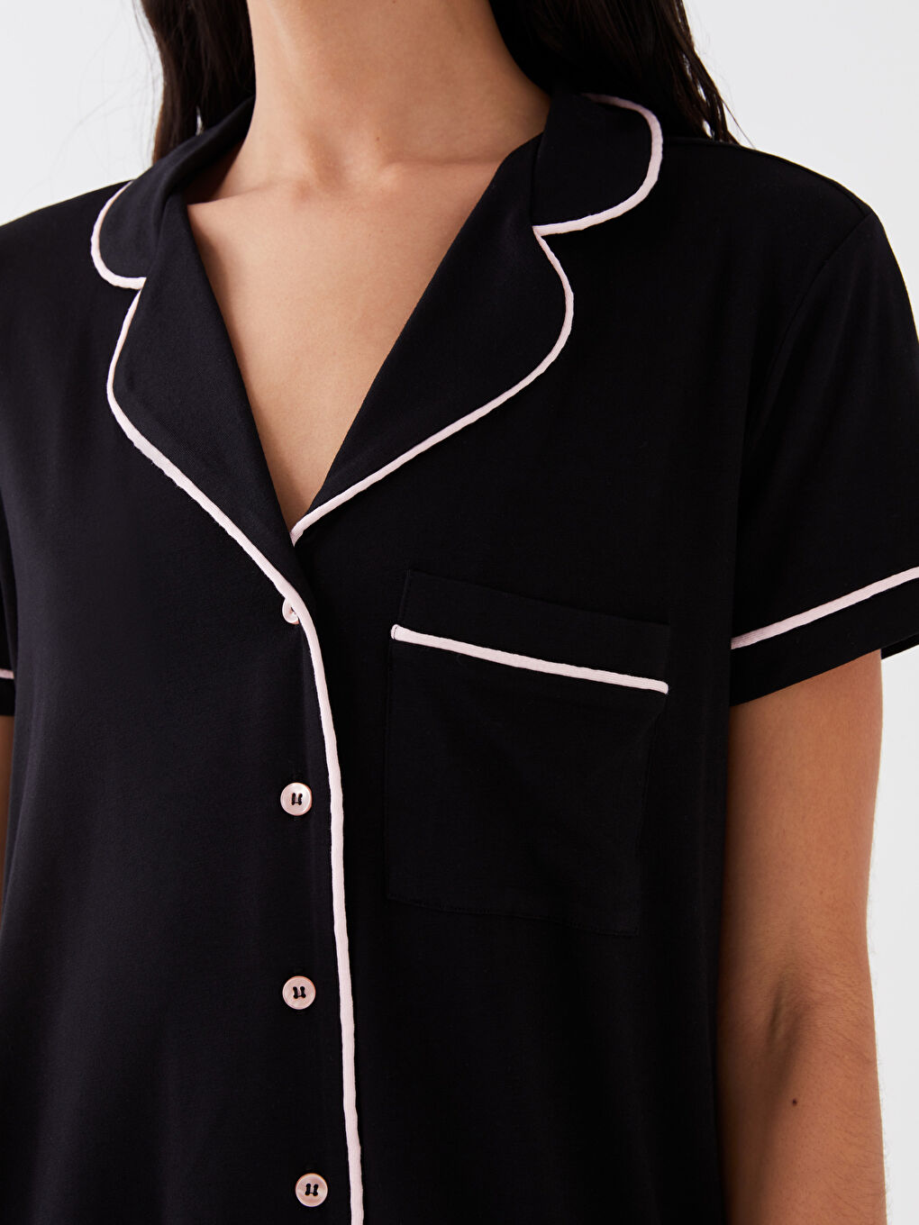 طقم بيجامة شورت بياقة قميص سادة كم قصير للسيدات-3