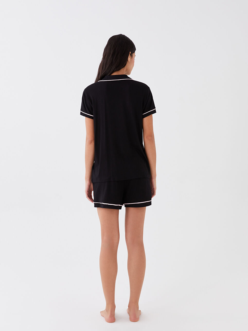 طقم بيجامة شورت بياقة قميص سادة كم قصير للسيدات-4