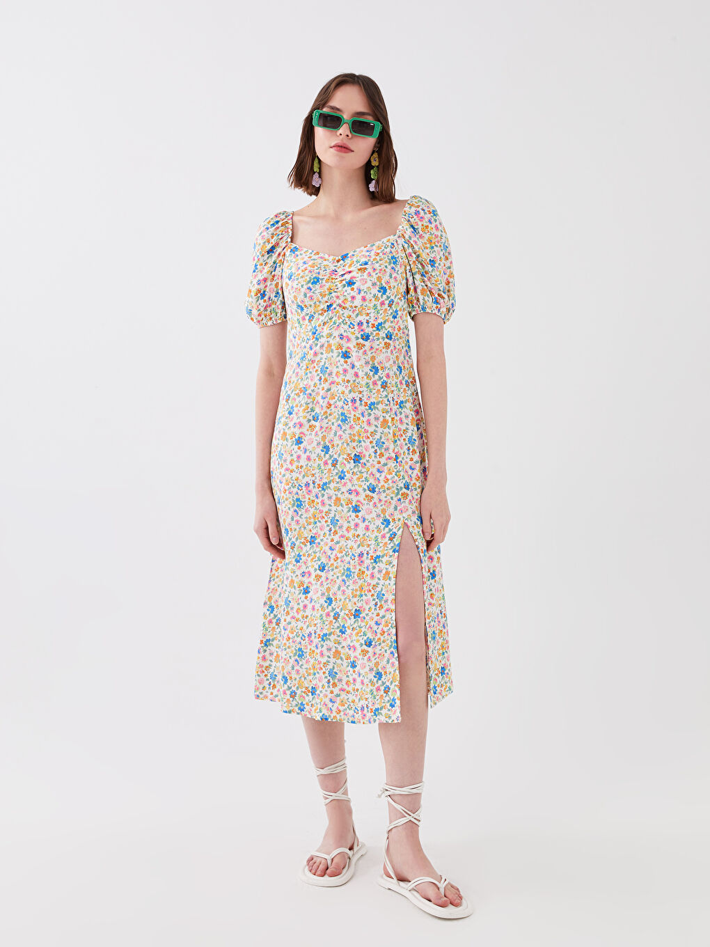 Yeşil Kalp Yaka Çiçekli Kısa Kollu Viskon Kadın Elbise